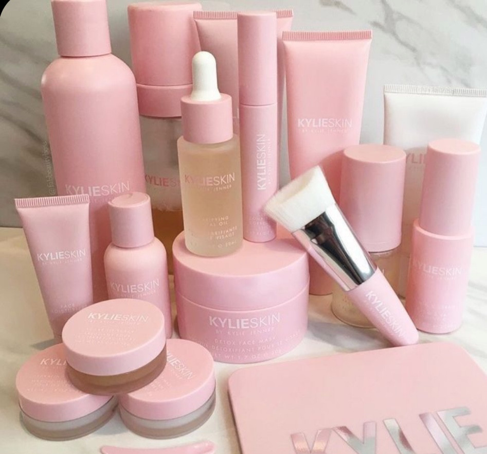 For all the pink lovers🩷🎀💗 Shop the Kylie Cosmetics Sale before Christmas🎄 Products also available at shoppers drug mart !💕 

#LTKSeasonal #LTKHoliday #LTKGiftGuide