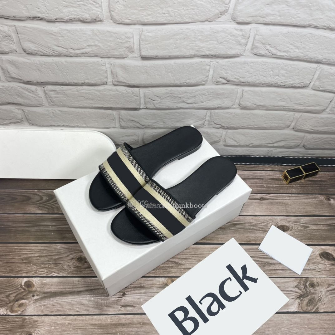 Designer Sandals Paris Embroidered Dazzle Womans Slipper Girls Sandal Ladies Slippers Summer Beac... | DHGate