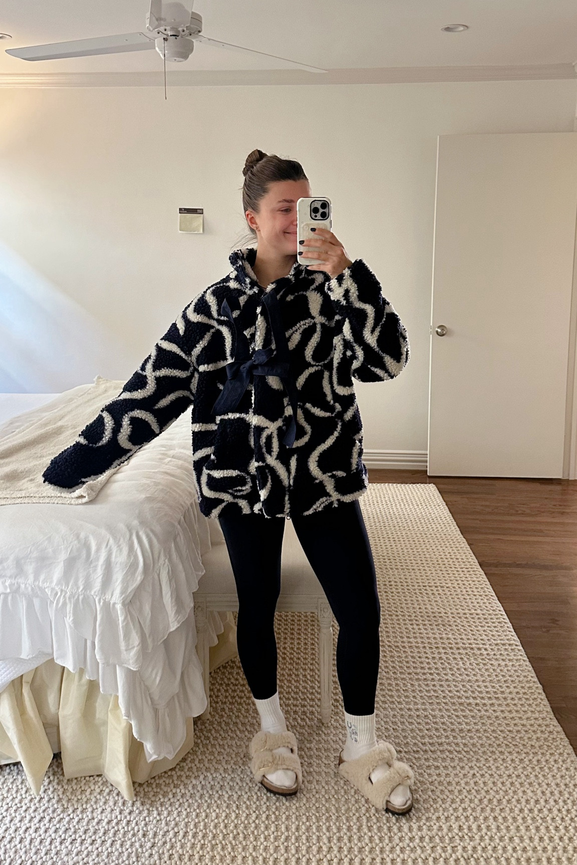 morning walk ootd! the temps are finally dropping in tx!

jacket size 8
workout set underneath size small in top & bottom, wish I would’ve sized up in the leggings bc the white band around the tummy is tiiigghttt
sneakers tts