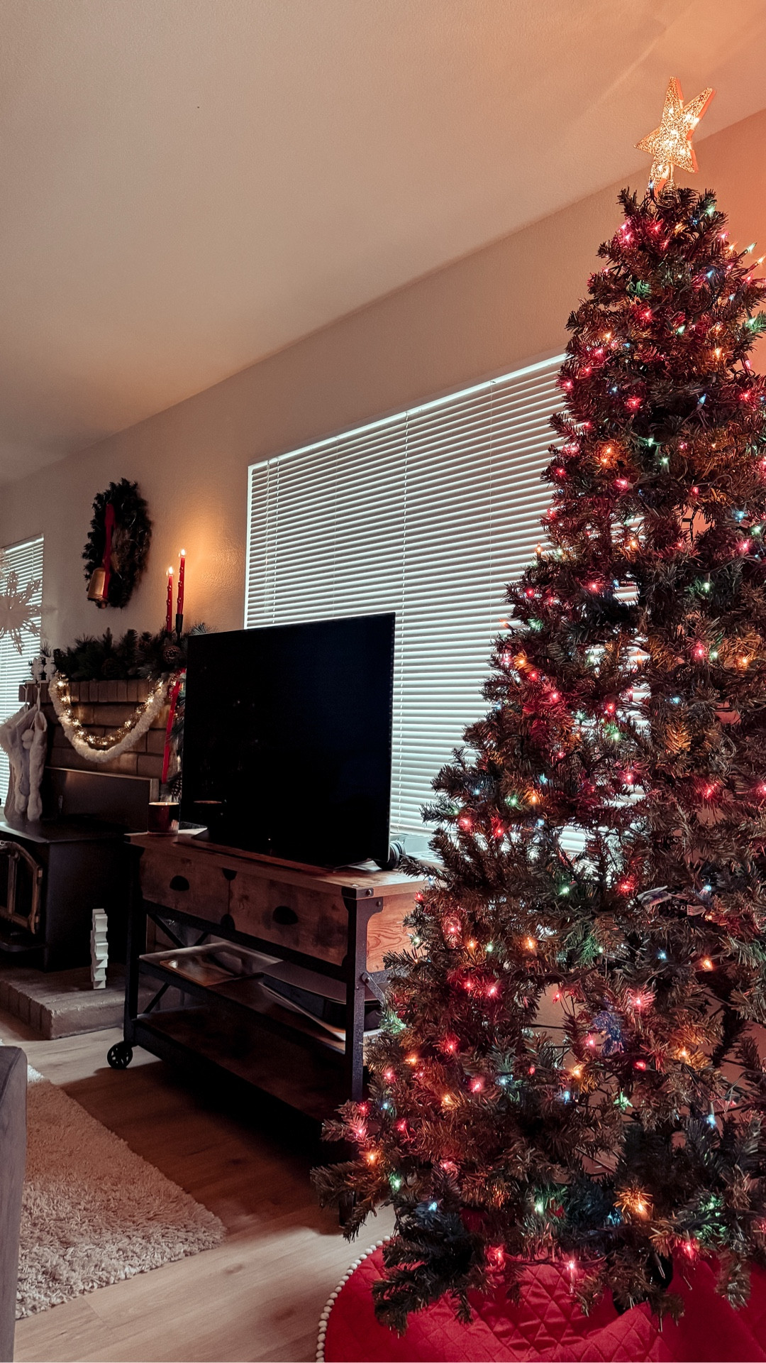 { nostalgic ‘90s christmas lights ❥

Cozy Christmas Decor . Incandescent Christmas Lights } 

#LTKHoliday #LTKSaleAlert #LTKHome