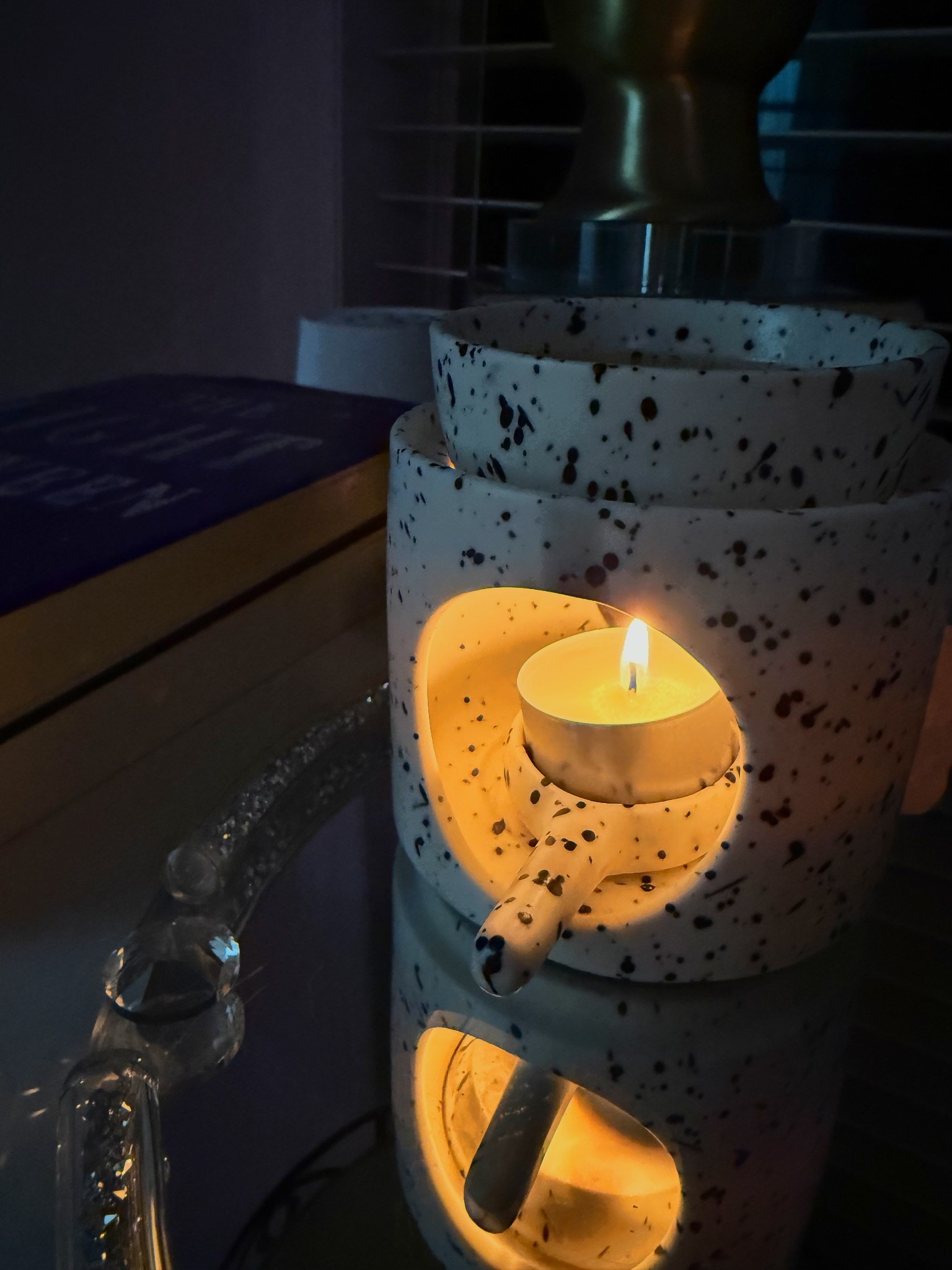 Every night, without fail 🌙
Diffuser on, essential oils going, nervous system calming 🤍
Everything linked on LTK ✨

#LTKhome #LTKwellness #LTKnightroutine #LTKunder50
#homedecor #cozyhome #wellnessathome
#essentialoils #diffuser #selfcareroutine
#nighttimeroutine #sleepbetter #calmhome
#cleanliving #aestheticathome