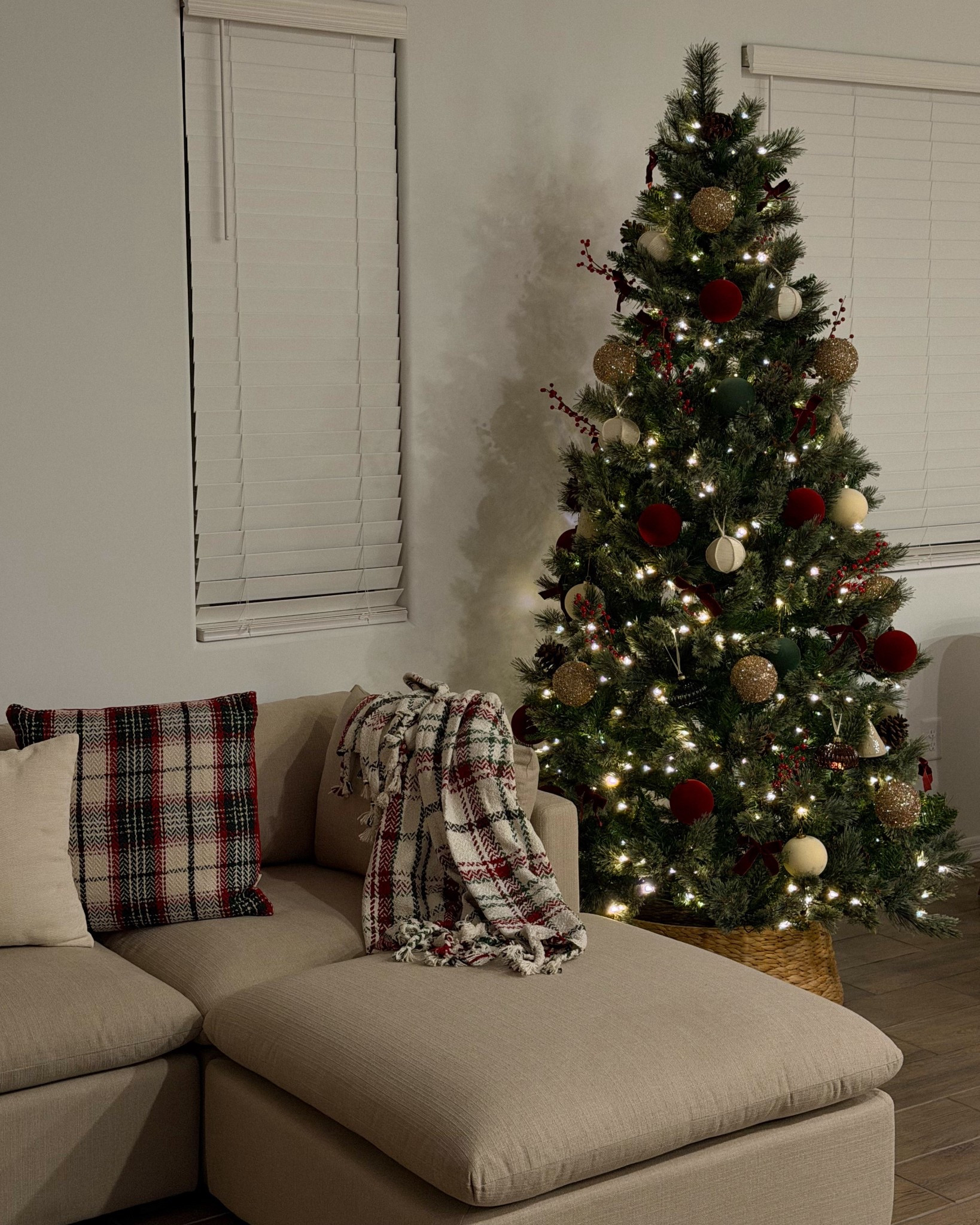 Tis the season 🎅🏻🎄❤️#LTKCyberWeek

#LTKHoliday #LTKHome