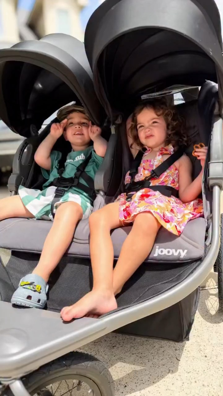 Two kids, fresh air, and finally a routine that feels easy 🙌 Thanks to the @joovy ZOOM X2 Jogging stroller! 

This stroller makes getting out the door and getting a walk/run in so much more doable.  Weighing in at only 30 pounds the Zoom X2 is so easy to push and so smooth! #jogging #running #mom #runningcommunity #kids