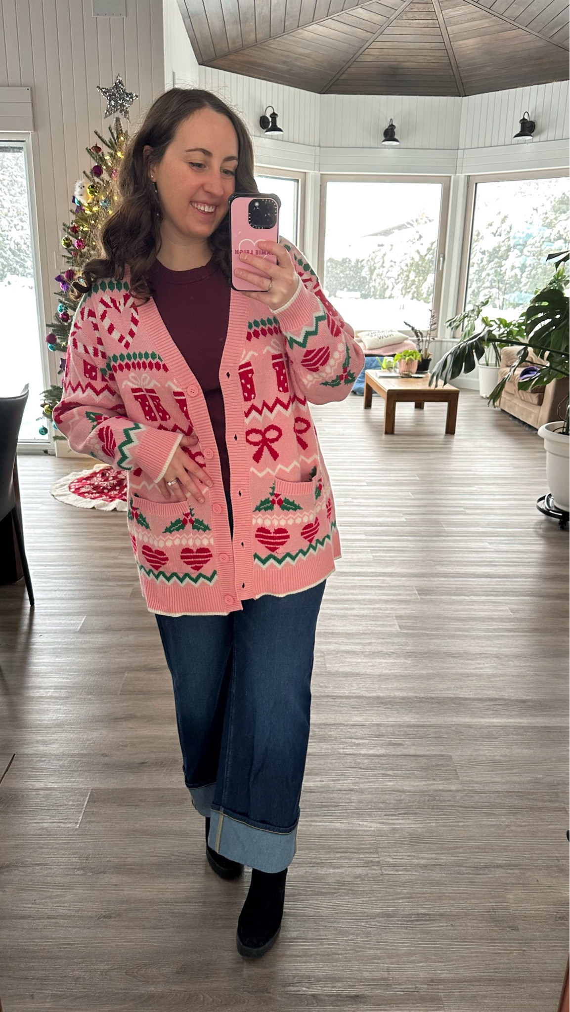Nothing like a fun festive cardigan to get you in the mood for the holidays! 

#LTKootd #LTKHoliday #LTKSeasonal