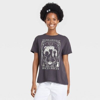 Women's Halloween Hocus Pocus Short Sleeve Graphic T-Shirt - Black | Target