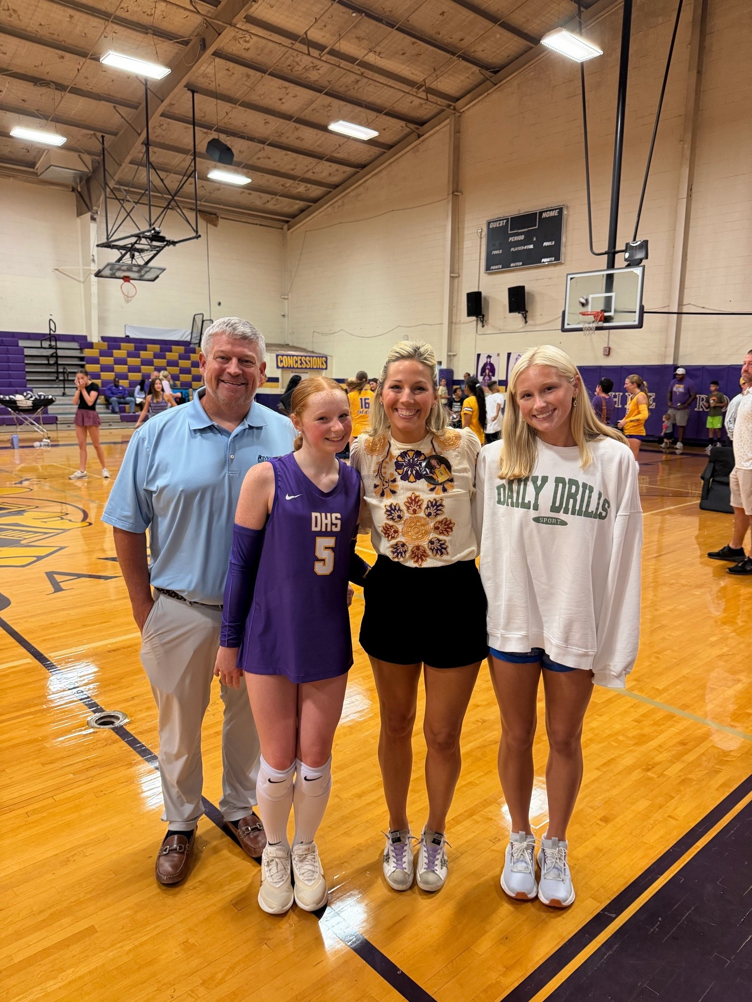 Cammie’s first varsity scrimmage night! I’m wearing Avara top size small, old vici shorts but linking similar!

#LTKPetite #LTKmomlife #LTKootd
