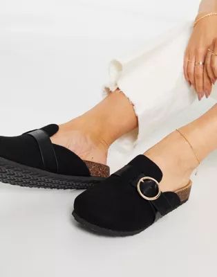 ASOS DESIGN Musa footbed closed toe flat shoes in black | ASOS (Global)