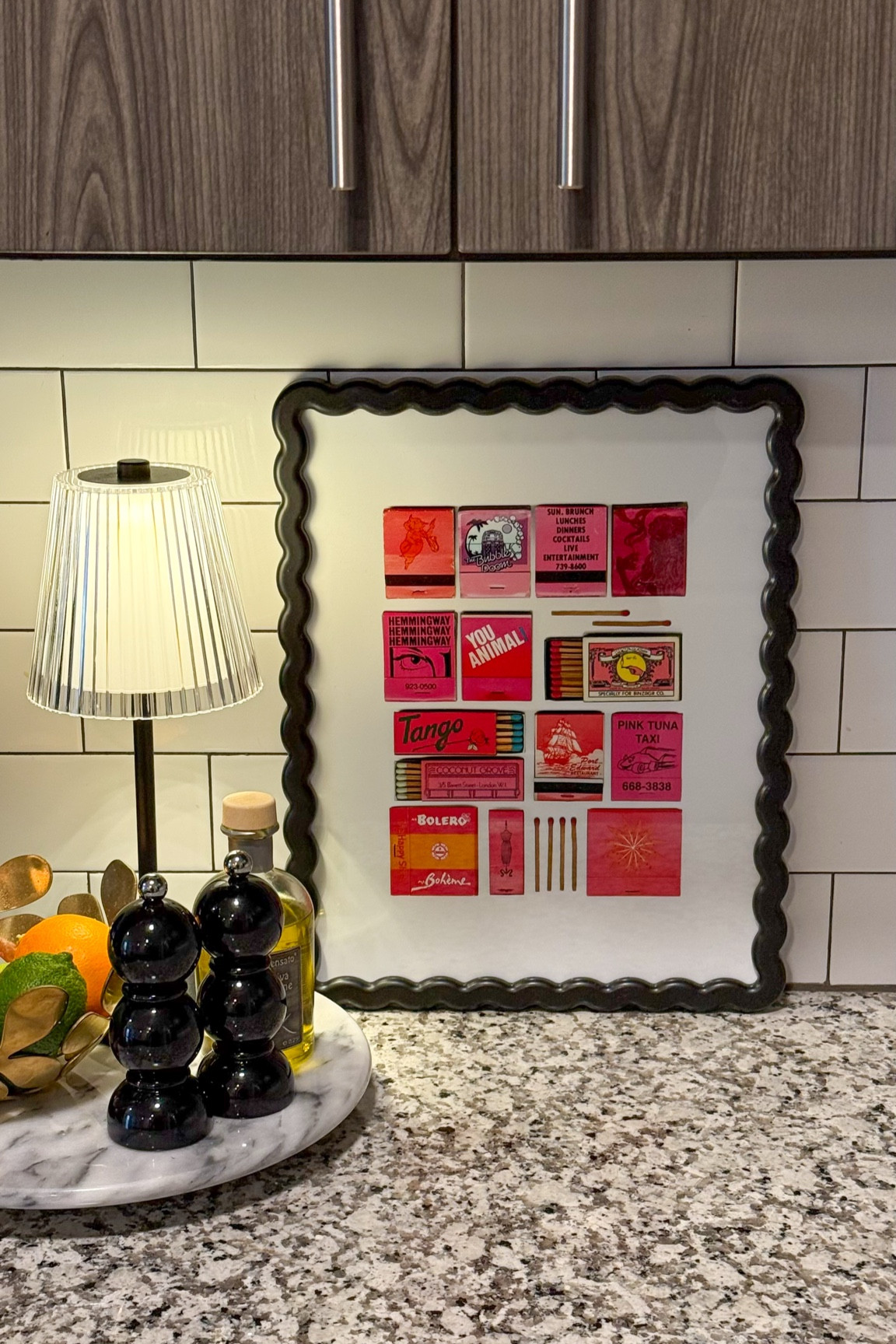 $5 black wavy frame! 

#LTKSaleAlert #LTKFindsUnder50 #LTKHome