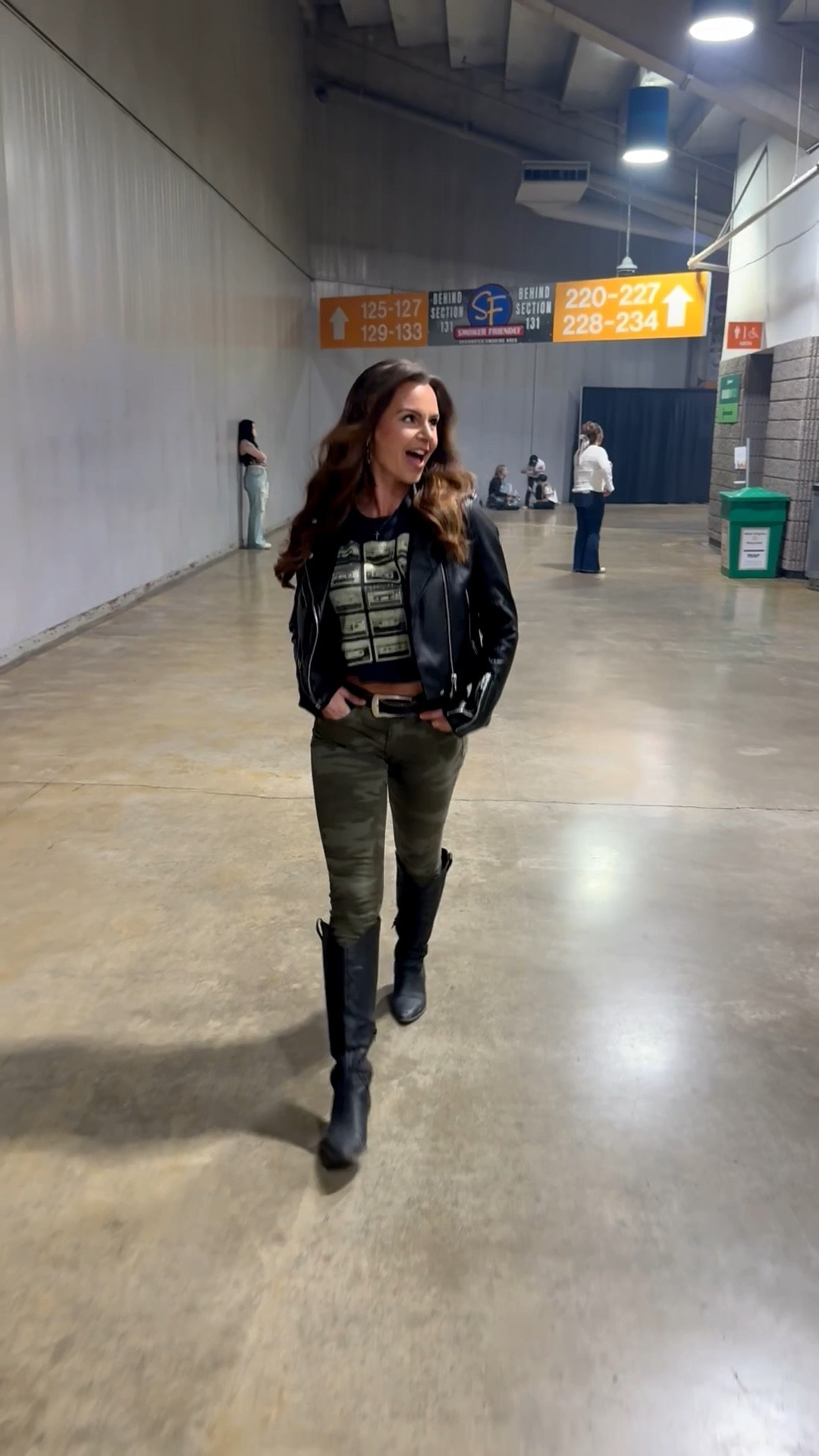 Concert fit check 🎶🎫🖤🤘

btw I got no warning so this is super authentic lol and of course my adhd and excitement was on full blast so this is the only “fit check” I took…. 🤠

#LTKFestival #LTKSeasonal #LTKootd