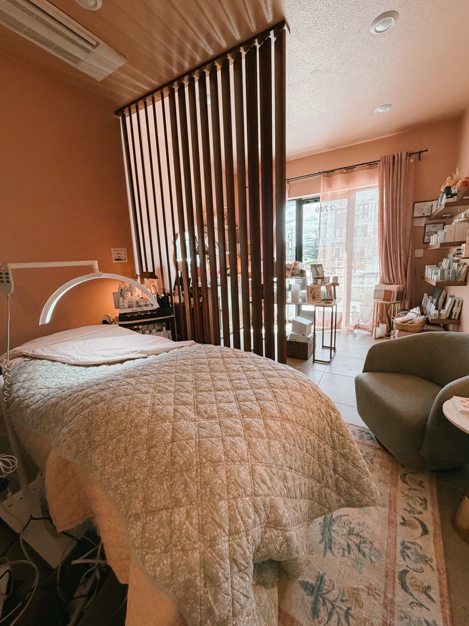 Two things I’m living for in the world of Esthetics… 

This makeup melt balm from Hydropeptide and
Marini Reboot for post microneedling. 

Loving this wall divider by Andor & Willow 

#LTKstorytime #LTKBeauty #LTKootd