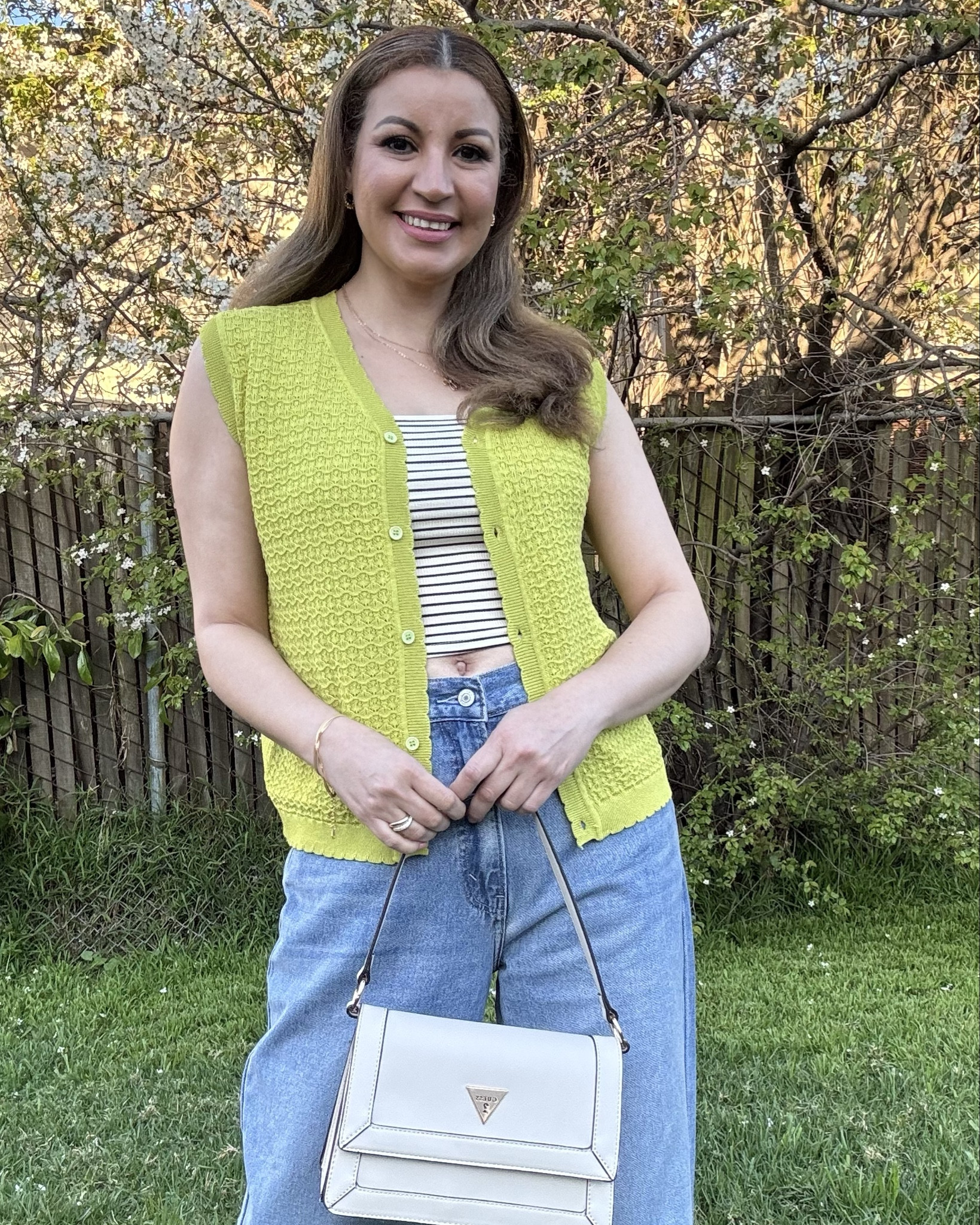 Women's V-neck sleeveless sweater, crochet knitted vest, summer tops, with buttons, spring cardigan, casual outfits 2026.
Size:M

#LTKMidsize #LTKSaleAlert #LTKSeasonal