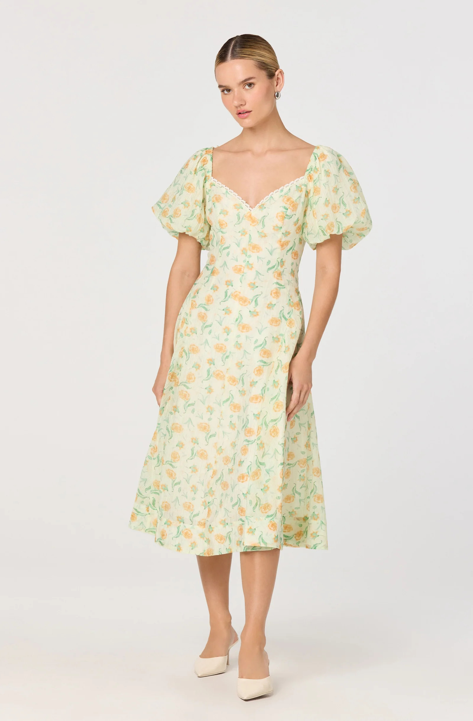 Mayra Floral Plissé Puff Sleeve Midi Dress - Yellow multi floral / XS | ASTR The Label (US)