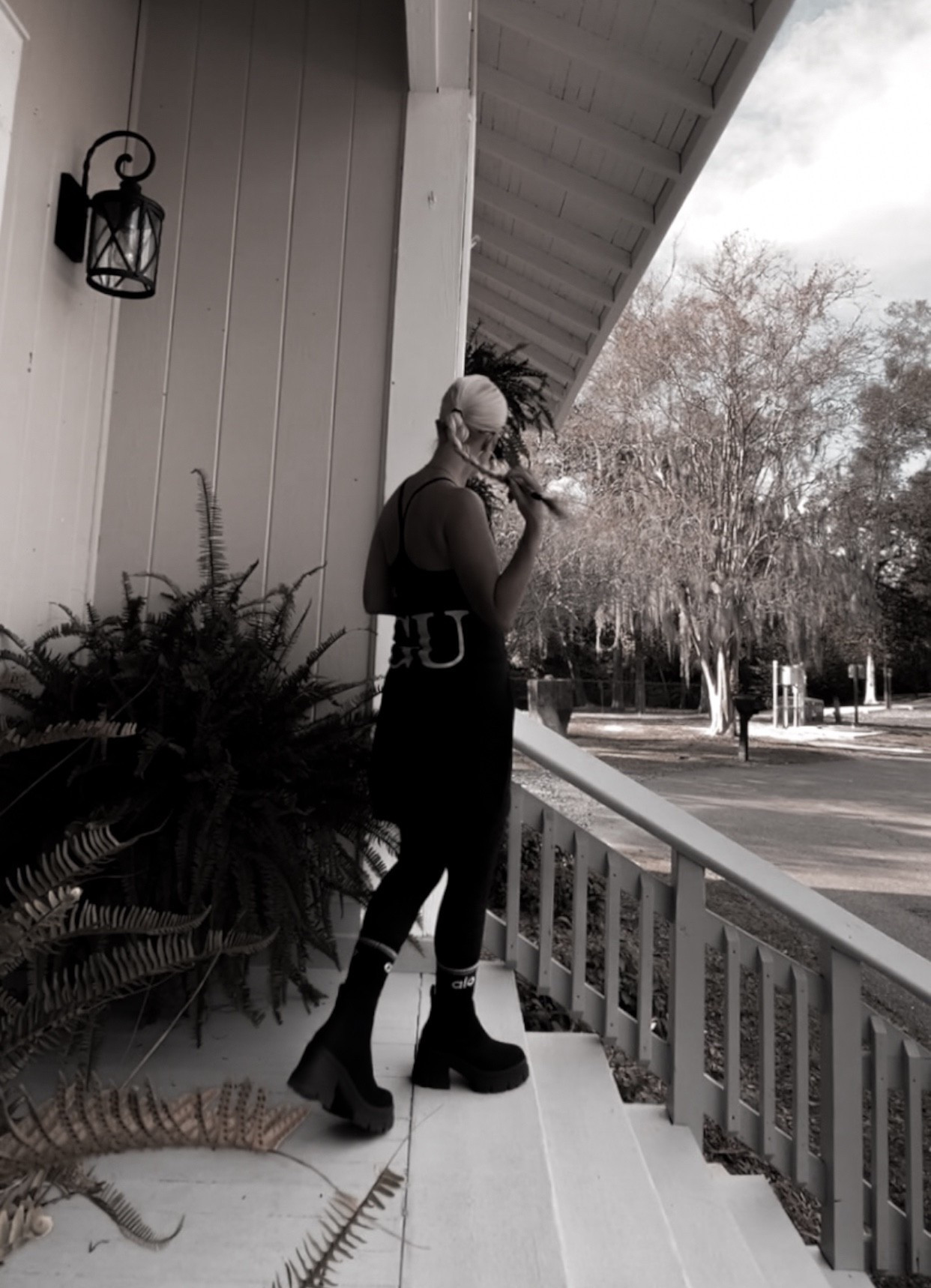 walking isn’t cardio.
it’s regulation.

it’s how u stop spiraling.
and start showing up again.

GU sweatshirt at Glitteru.com/theshop