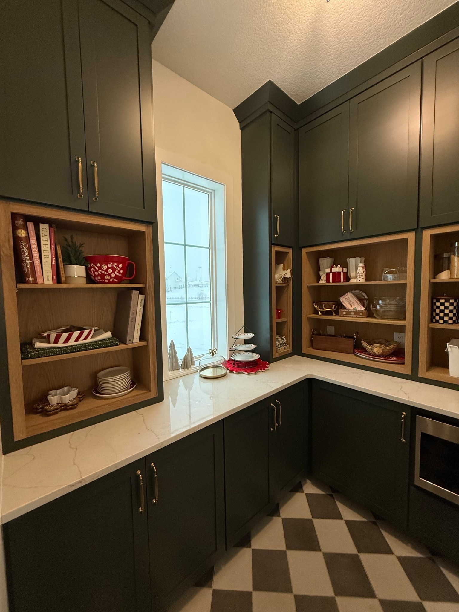 Holiday hosting pantry! Christmas dishware and serveware! 

#LTKHome #LTKHoliday