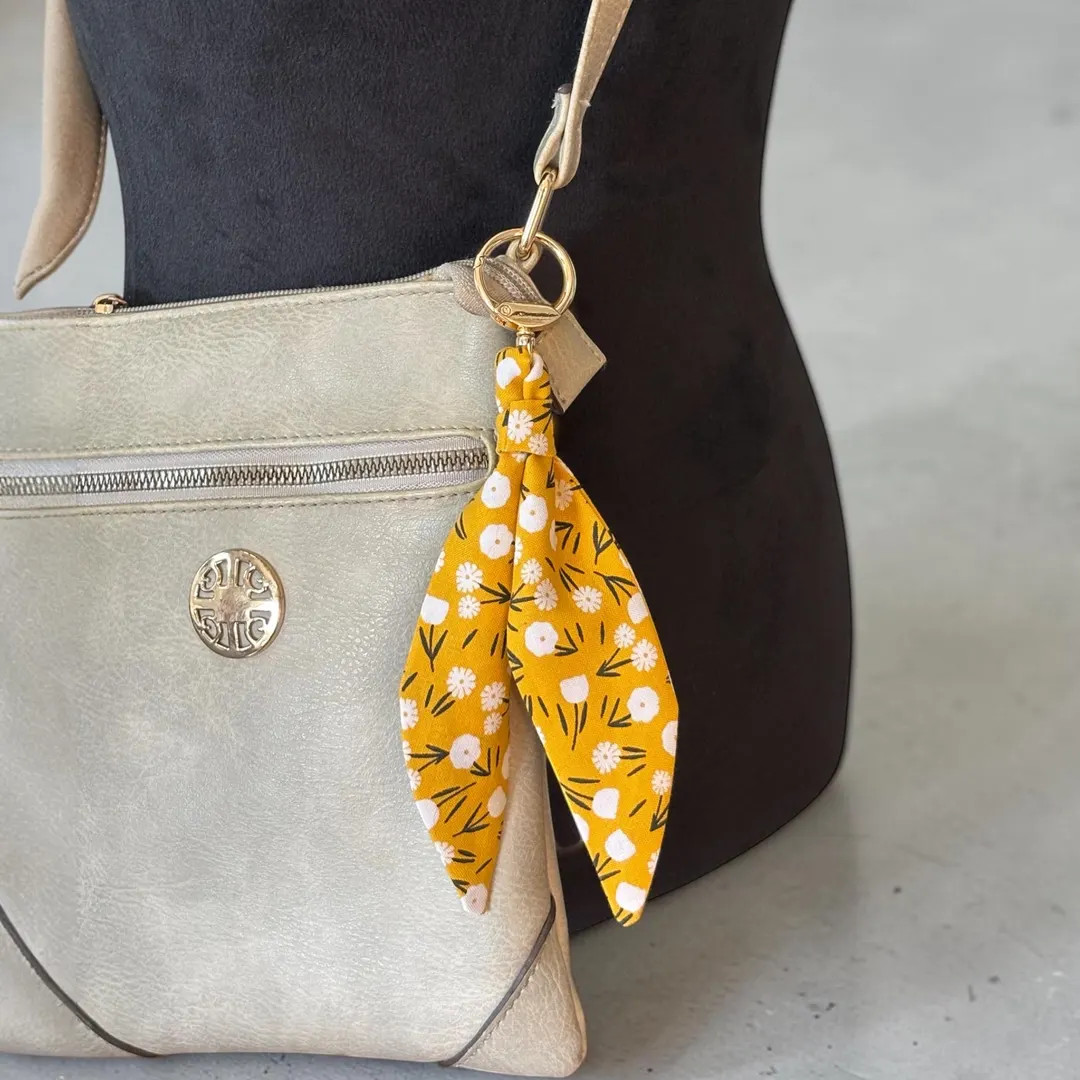 Scarf Keychain Purse Charm | Fabric Bag Charm | Cute Zipper Pull | Wristlet Keychain | Floral Pur... | Etsy (DACH)