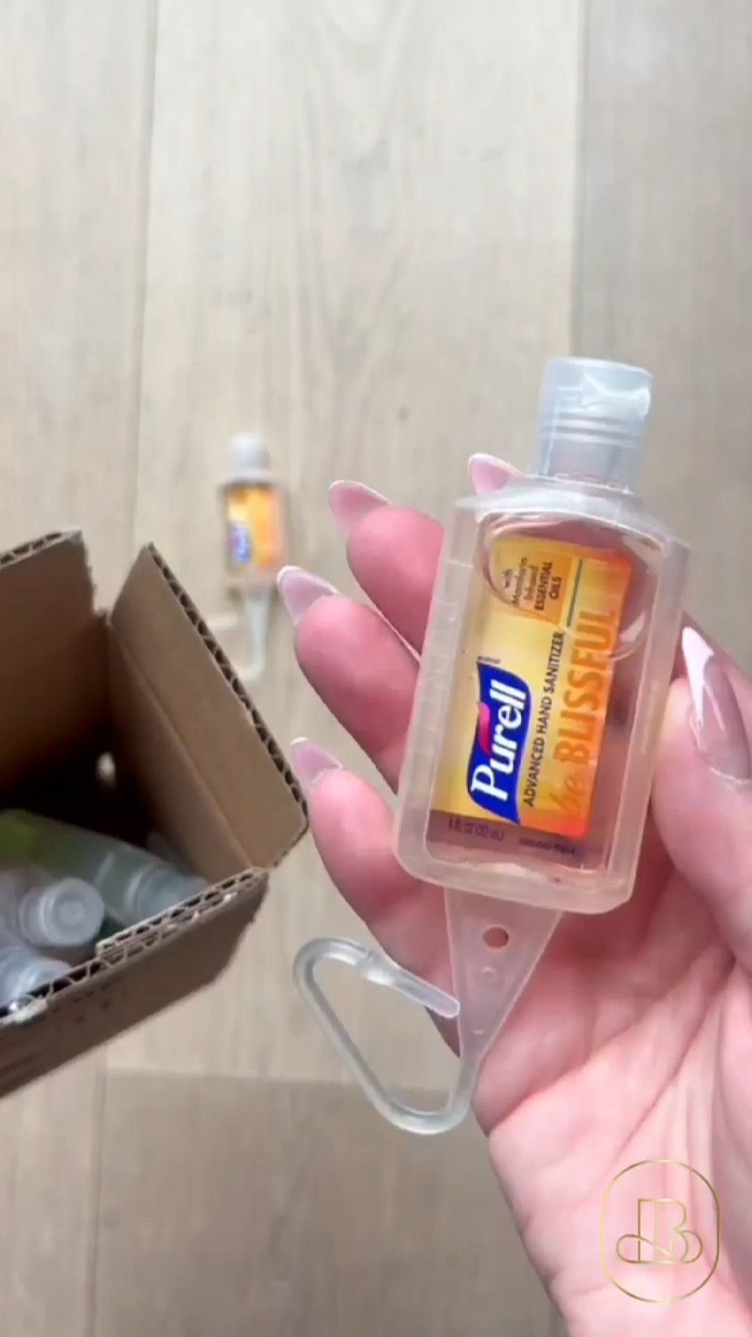 🌸 Stay fresh and germ-free with this Scented Hand Sanitizer Gel ✨ Infused with pleasant, long-lasting fragrance and moisturizing ingredients, it keeps your hands clean, soft, and beautifully scented all day 💧 Perfect for on-the-go use — slip it into your bag, car, or desk for instant freshness wherever you are 🌿

#LTKFinds #LTKBeauty #LTKWellness #HandSanitizer #ScentedEssentials #CleanHands #EverydayCarry #HygieneEssentials #FreshAndClean #OnTheGoBeauty #SelfCareEssentials #LTKHealth #BeautyBasics #StayFresh #LTKDailyFinds 

 