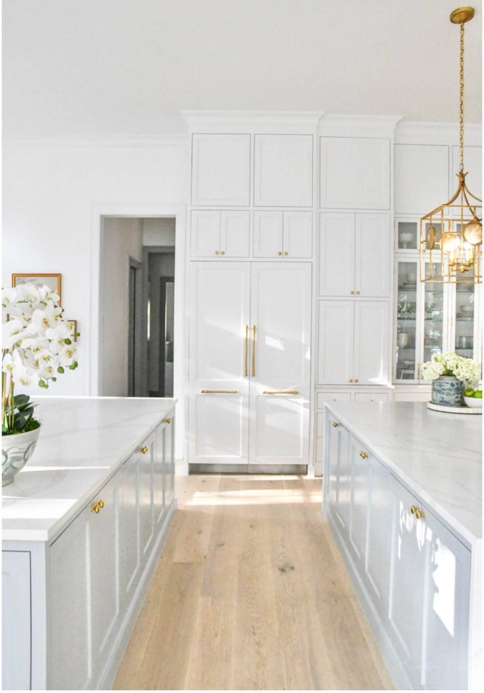 Kitchen details, decor, lighting, cabinet hardwaree

#LTKhome
