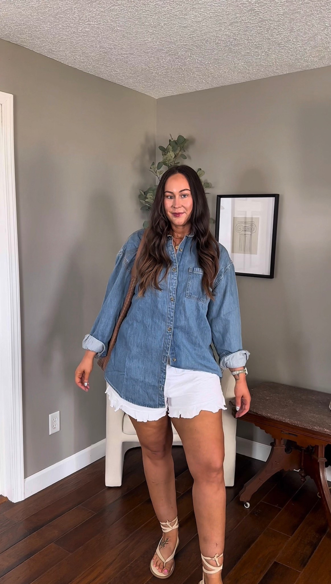 Spring outfit of the day 🫶

Old Navy Denim top - large tall (currently 50% off)

Aerie shorts - large

Dolce Vita sandals - tts 10

Midsize spring outfits
Comfy style
Mom style inspo
Spring outfits 2026
Tall girl fashionn



#LTKTall #LTKootd #LTKSaleAlert