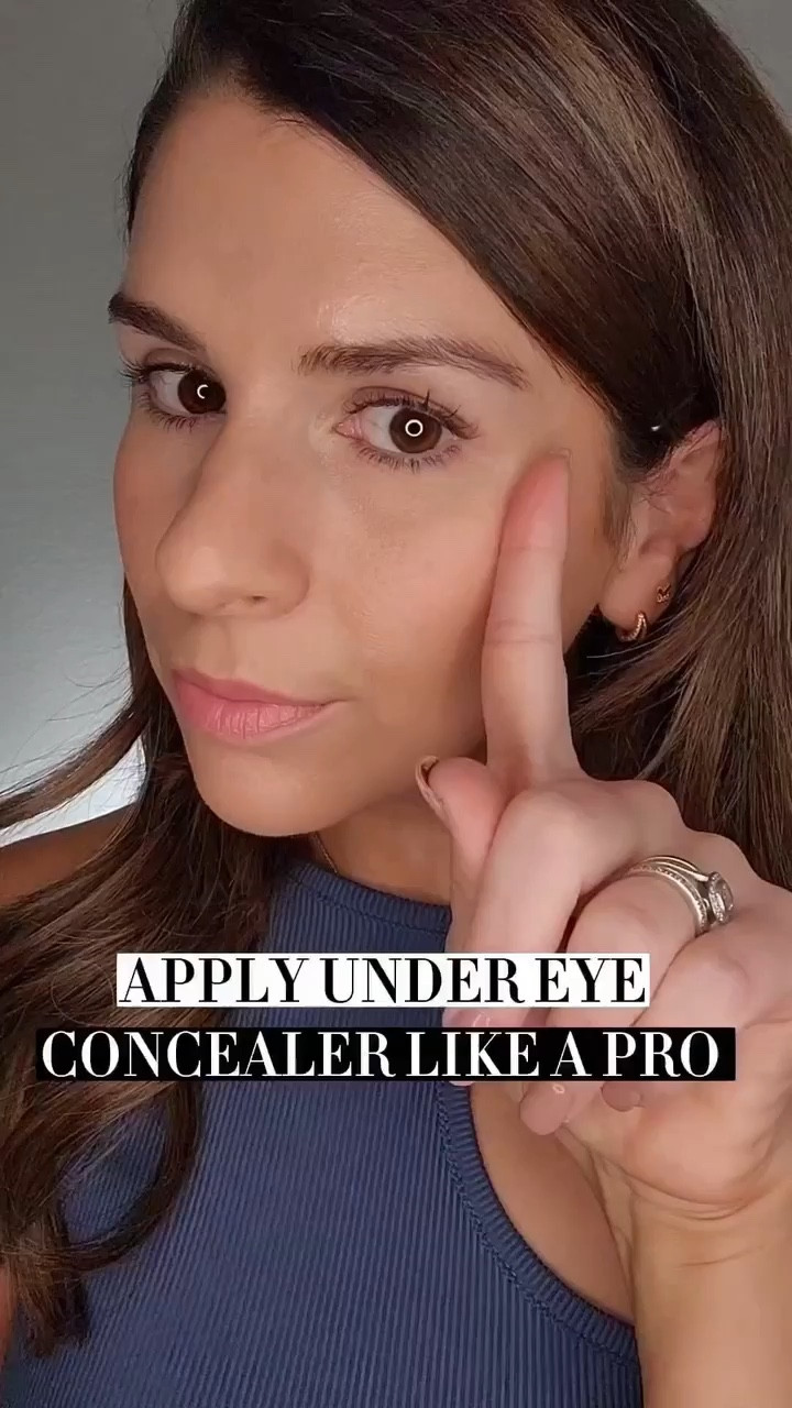 This is the first video in our series, "Like A Pro," and this one is all about under eye concealer!! Learn how to apply your under eye concealer so that it gives you the right coverage without becoming cakey or emphasizing texture.

Products Used:
Comment LINK for a direct link to all the products used
@elemis Superfood Facial Oil
@thebkbeauty Brush 201
@seintofficial Demi Color Corrector O1
@seintofficial Cream Highlights in Candlelit and Linen
@rephr.to Brush 05

#concealer #darkcircles #matureskinmakeup #over30 #over40women #over50beauty #promua #makeuptips

#LTKbeauty
