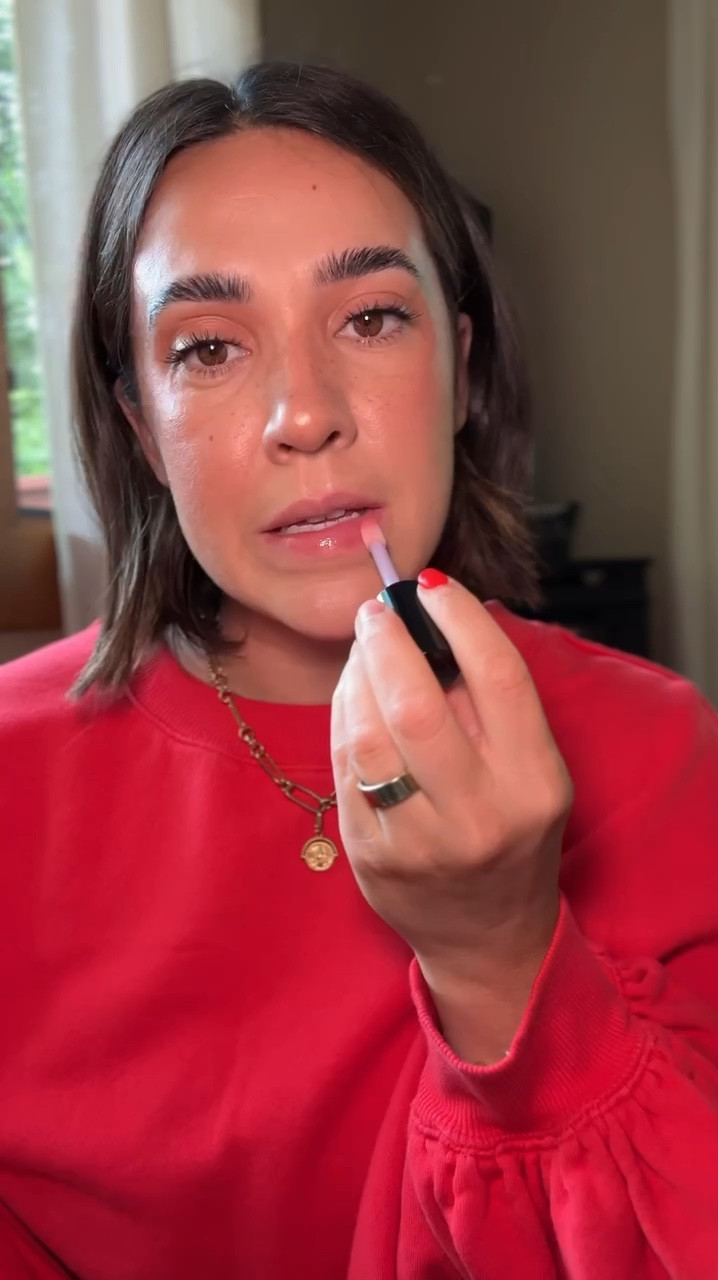 Full fave of Saie and some of my go to beauty favs. I am loving how glowy and dewy the saie makeup looks! 

Shade kiss for gloss
Shade star glow for the luminizer
Shade 6 for the concealer
Shade chilly for blush
Shade 3 for the tinted sunscreen
Shade quartz glow for highlight

#LTKSeasonal #LTKFindsUnder100 #LTKBeauty