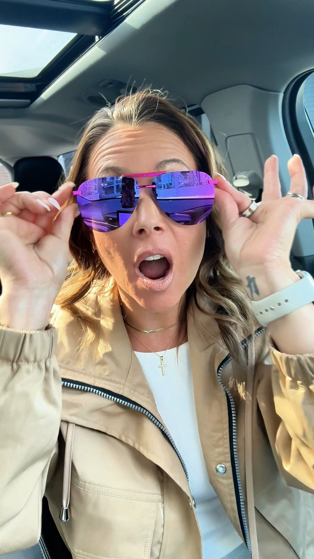 DIFF Tahoe Pink sunglasses just dropped and my pink girls are going to be OBSESSED 💗 These oversized aviator sunglasses are giving bold, trendy, fashion sunglasses for spring and summer 2026.

The Tahoe style from DIFF Eyewear is lightweight, comfortable, and has that elevated metal bar detail that makes them look expensive without even trying.

• #TikTokShopFinds
• #TrendingSunglasses
• #PinkAesthetic
• #SpringFashion2026
• #FashionFinds