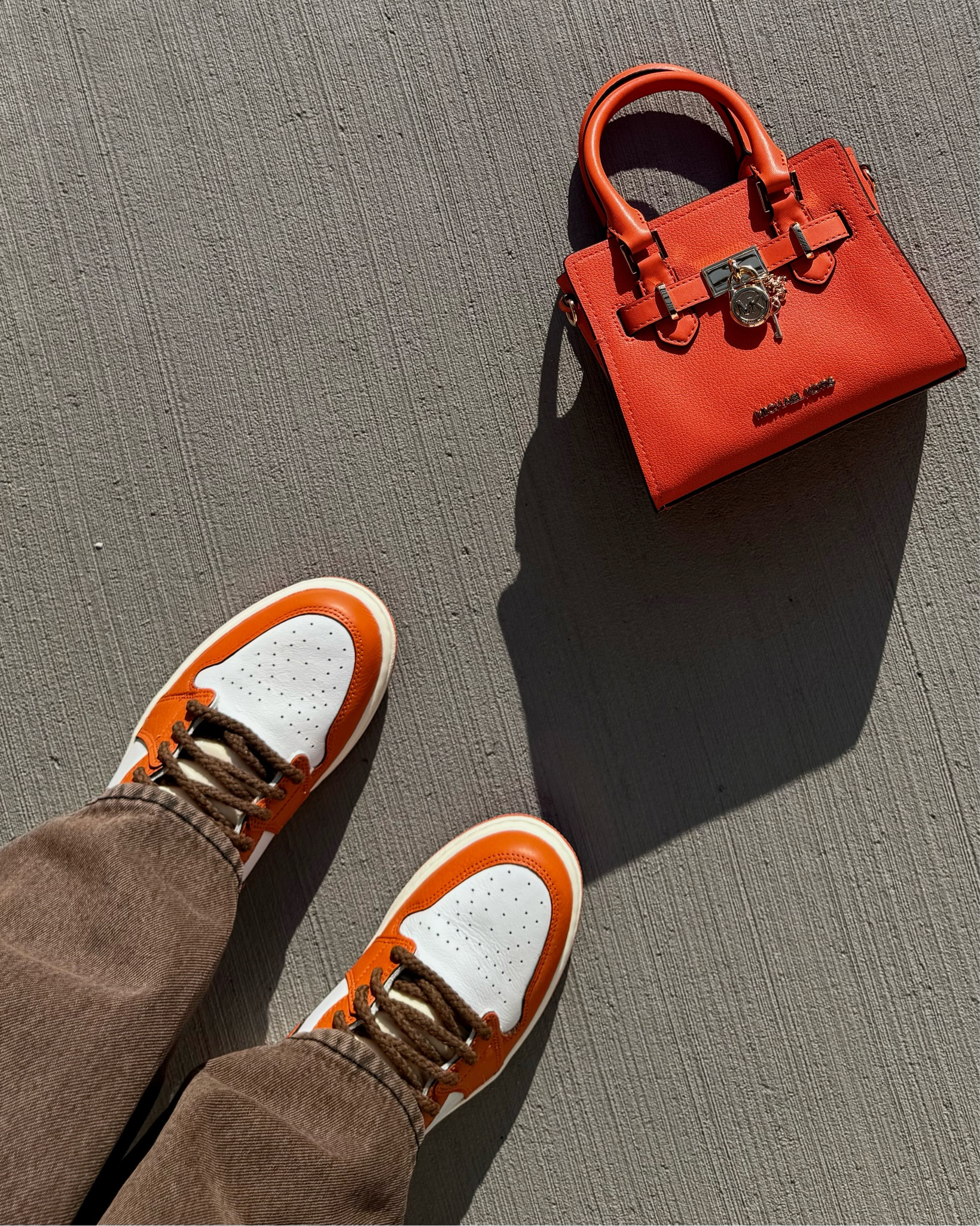 Fall is loading...

#LTKSeasonal #LTKItBag #LTKBacktoSchool