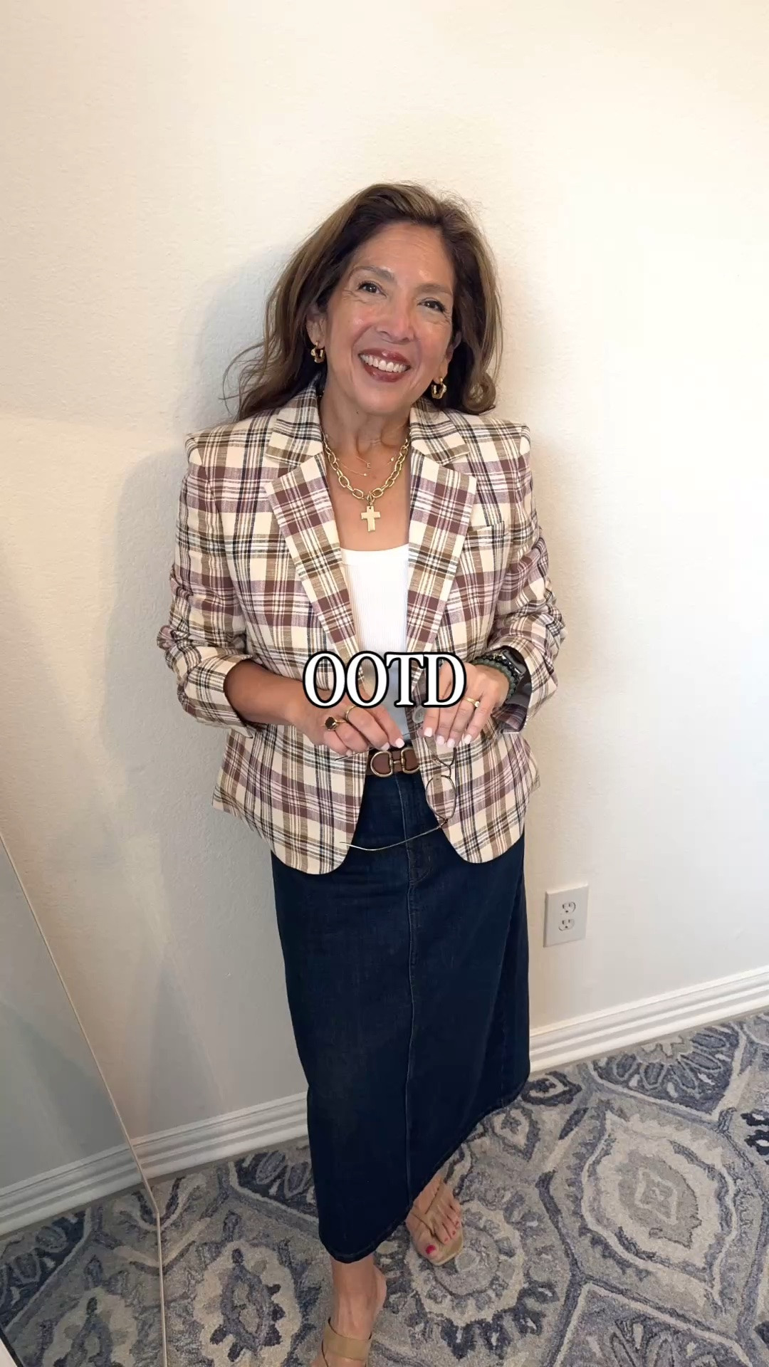 Getting dressed for my day. It’s hot in Dallas and I have a networking meeting later today. 
I paired a tank with a blazer and skirt. Easy peasy. 

I’m Elisa, a Dallas based wardrobe stylist, consultant, founder of Turnkey Style, and author of The Style Advantage: I Say What HR Can’t. 

I work one on one with professionals as well as with leaders and corporate teams to build authentic executive presence that drives real ROI.

👉🏼 I’m also a mom of two grown boys, a wife, a post-menopausal woman in business, 5’4”, a size 12/14 on the bottom and L on top. 

🙋🏻‍♀️ I’ve been everything from a size 10–18+, which is why fit, function, and real life always come first.

#LTKootd #LTKgrwm #LTKWorkwear