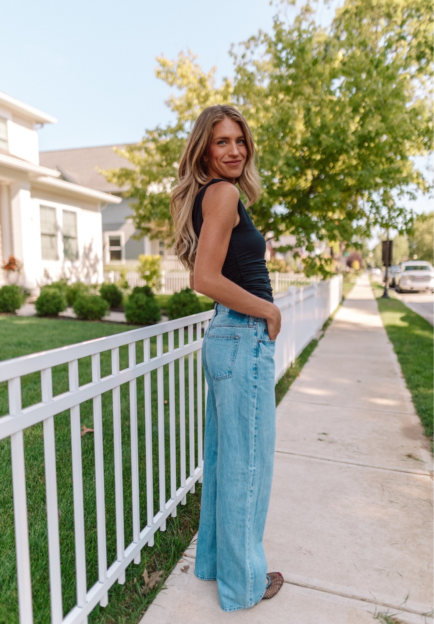 Don’t be scared of these lowrise jeans fit! They fit me more like a midrise. I’m wearing 27 xlongs and they are SO comfy. Long roadtrip approved!

Use code DENIMAF for an additional 15% off!

#LTKTravel #LTKTall #LTKSaleAlert