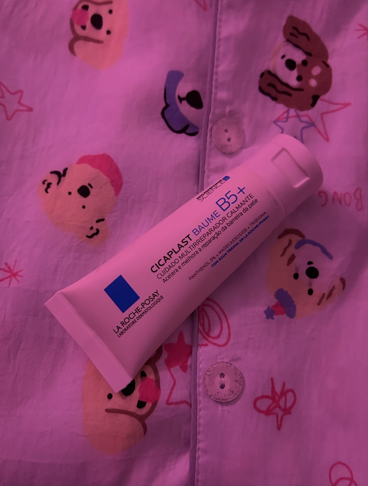 Para hidratar o rosto, não tem igual. Moro em Curitiba e é o que salva a minha pele no frio 🥶 