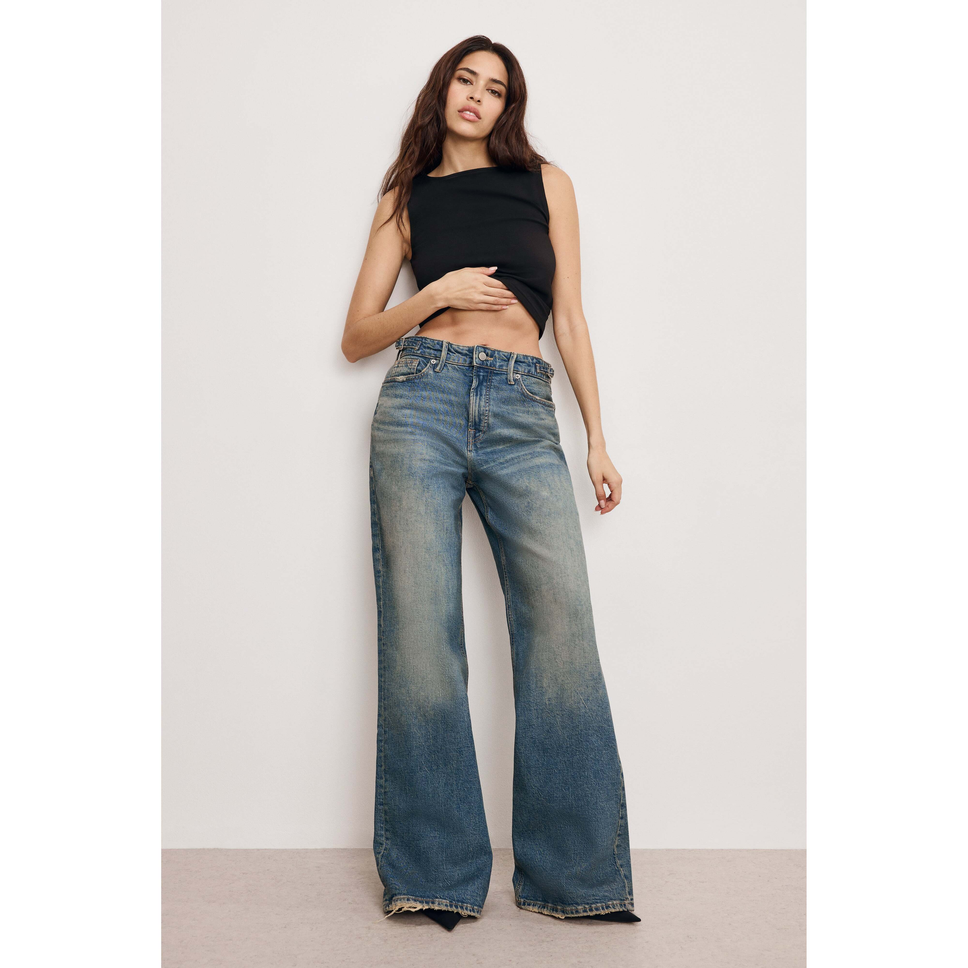 Women's Good Ease Relaxed Jeans | Indigo, Size 10 | Good American by Khlo� Kardashian | Good American