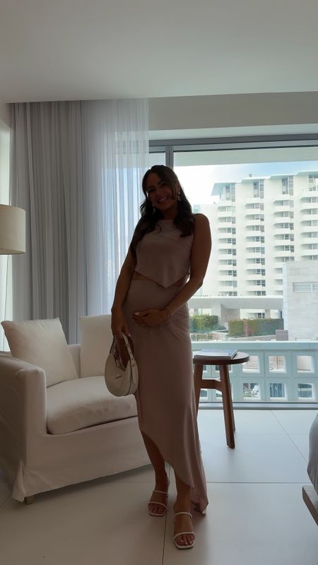 GDWM for night 1 in Miami on our babymoon. Love this little set! 

#LTKBump