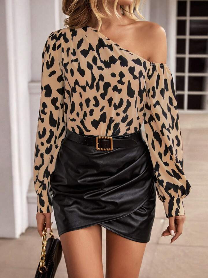 SHEIN Clasi Allover Print Asymmetrical Neck Lantern Sleeve Blouse | SHEIN