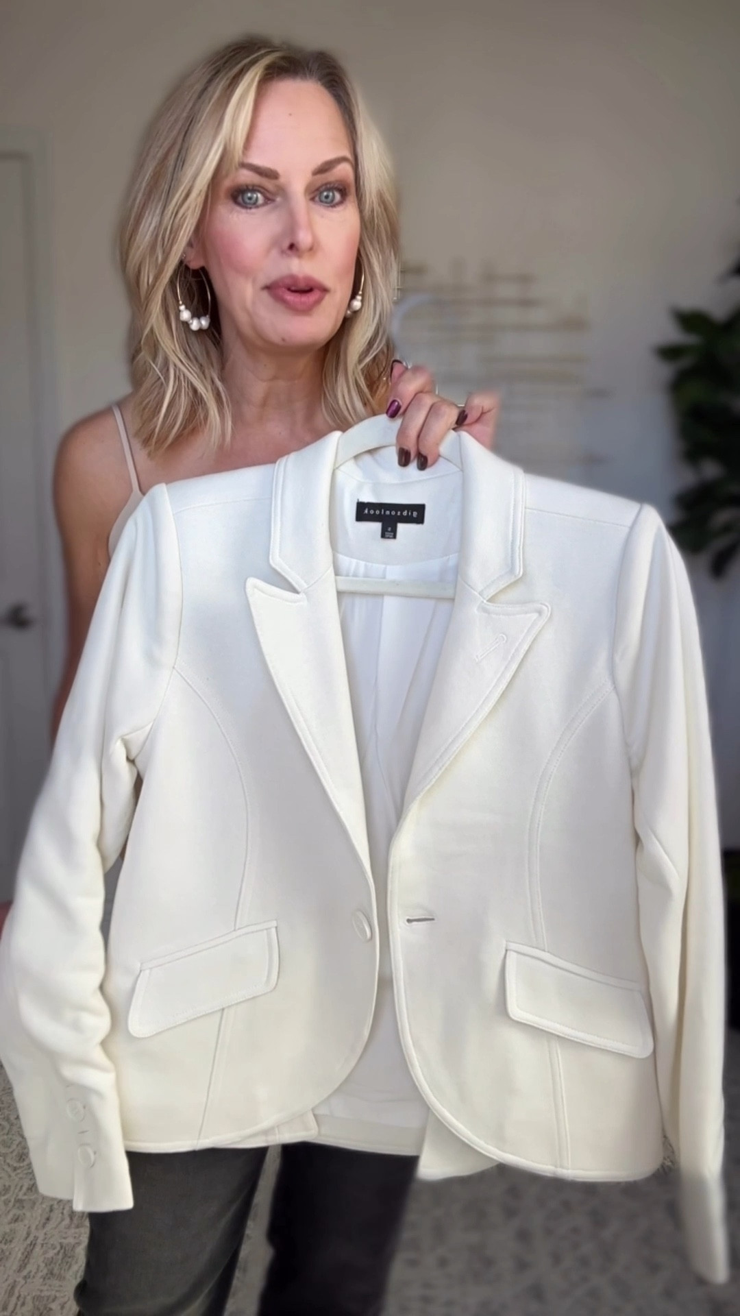 Wearing a blazer doesn’t have to be confining or hot and sweaty! This knit version from Gibsonlook is just what you were looking for. This is a nice shade of ivory that can be worn year-round. It’s fully lined. The fabric has a slight stretch to it. The length is just right. The price? Just under $100. True to size. 

Use code INSTYLE10 for 10% off! 

#LTKWorkwear #LTKFindsUnder100 #LTKVideo