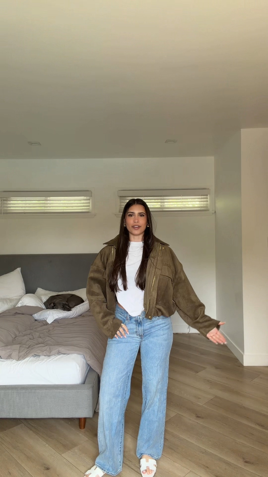 perfect white tee outfit 

Ootd, simple outfit, perfect white t shirt, denim look, sandals, suede jacket, green jacket, olive green 

#LTKMidsize #LTKgrwm #LTKootd