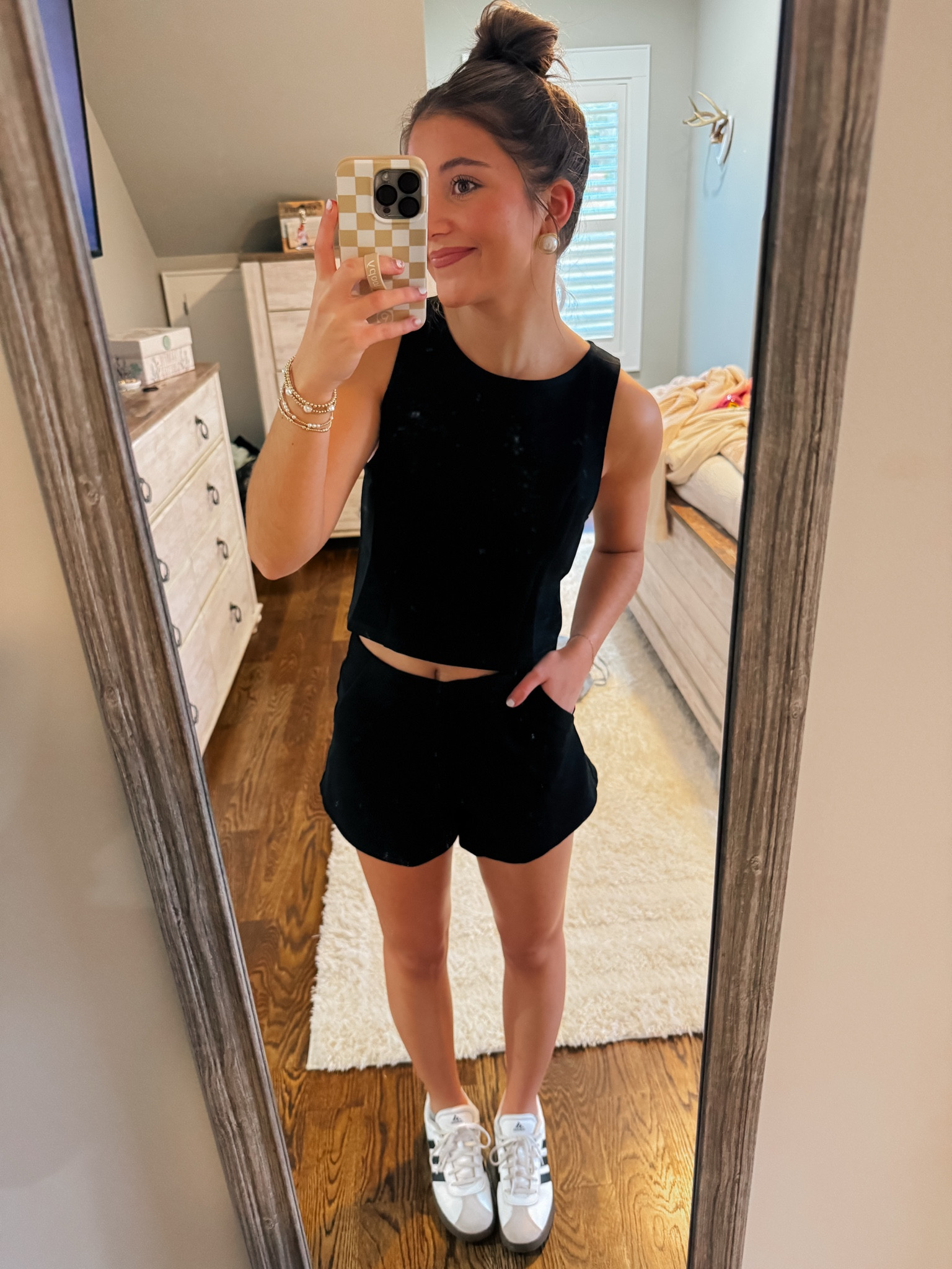 love this!! so perfect for traveling or class 🖤

#LTKStyleTip #LTKFitness #LTKTravel