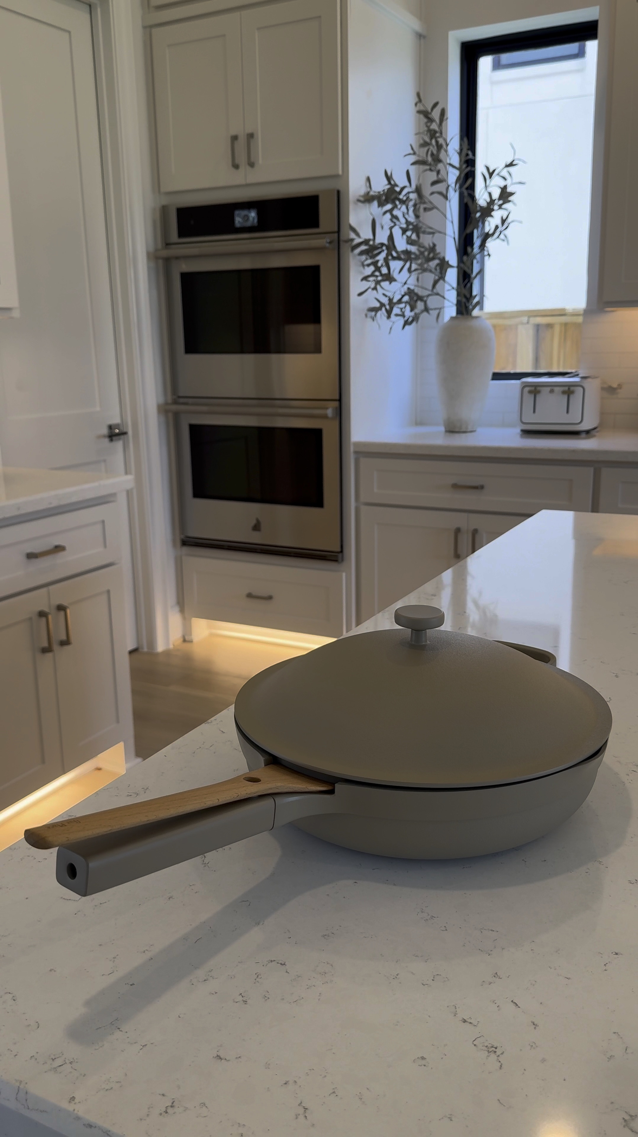 Shop my pan below! 😊

Another amazing addition to your kitchen collection!😃


#KitchenEssentials #NonStickPan #KitchenMustHave #CookwareCollection #UpgradeYourKitchen #LTKVideo 

#LTKHome #LTKStyleTip