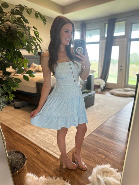 How cute is this dress for the summer? It’s buttery soft too! Love the print and the color! I usually wear an XS with Walmart. I am wearing a size Medium here  

#LTKFindsUnder50 #LTKSeasonal #LTKWedding