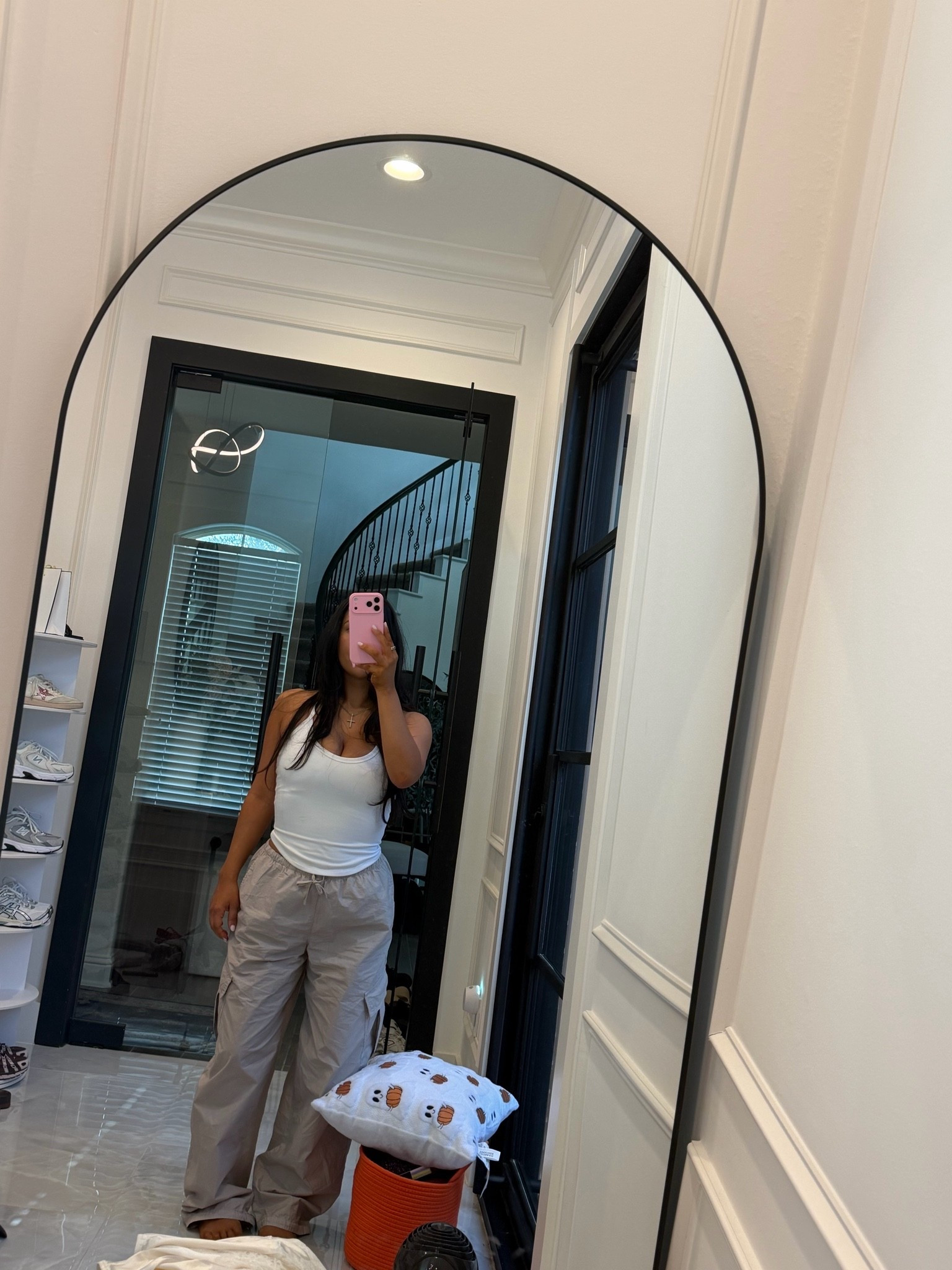 Basketball game ootd
Wearing XS 


Weekend outfit 
Cargo pants 
Causal outfit

#LTKmomlife #LTKootd #LTKSaleAlert