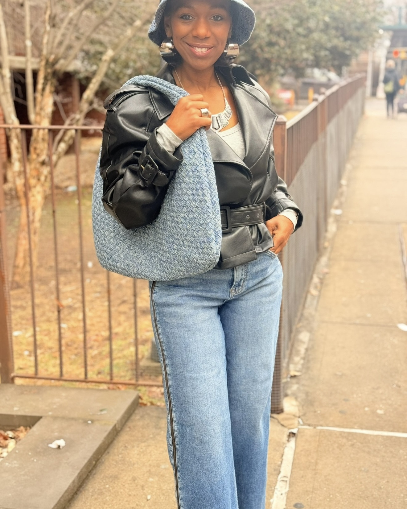 Been waiting on spring to show up… and this whole look is a vibe 😍🌸

Light layers, effortless denim, and the perfect statement bag — this is that easy everyday look that still feels put together.

The jacket? A must-have.
These jeans? So flattering and comfortable.
And this bag pulls it ALL together ✔️

Wearing size Medium
5’4” | 140 lbs

Shop this full look here 👉

#LTKStyle #LTKSpring #LTKSeasonal #LTKFinds #LTKOver50 #LTKOver60 #LTKDenim #LTKBag #LTKJacket #LTKSale