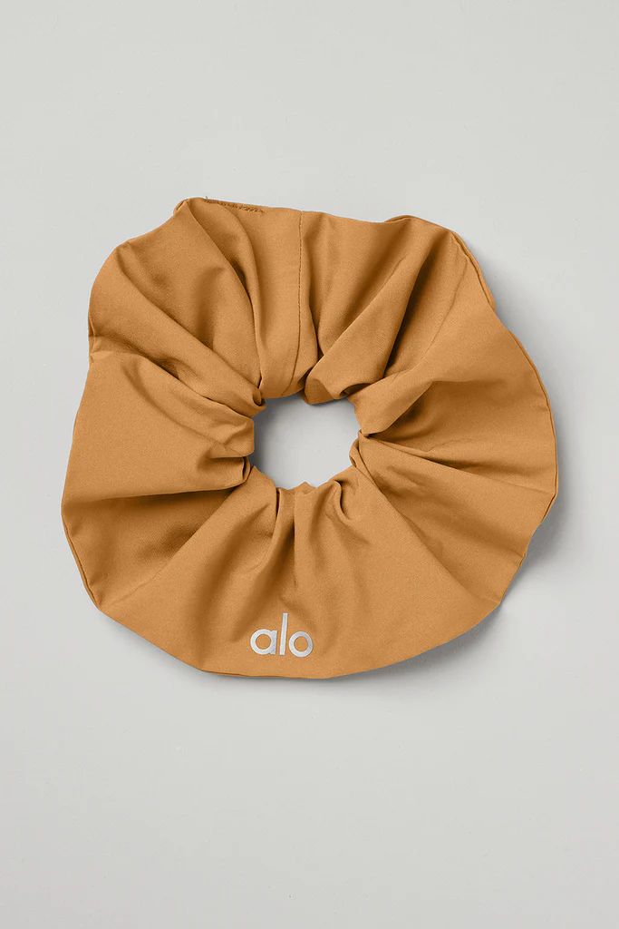 Oversized Scrunchie - Toffee | Alo Yoga