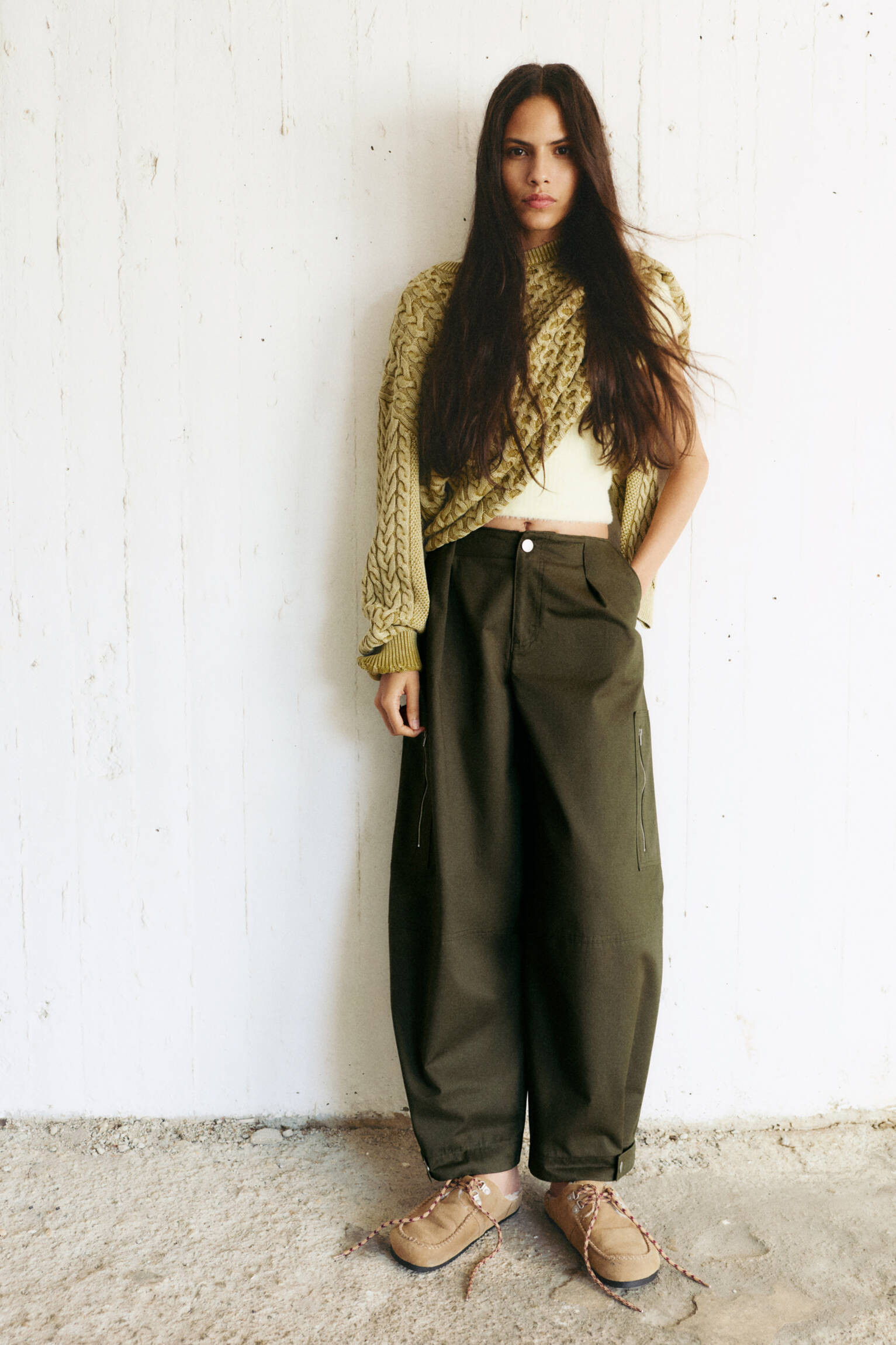Sabots \u00e0 lacets en cuir et mouton synth\u00e9tique | Pull&Bear France | PULL and BEAR FR