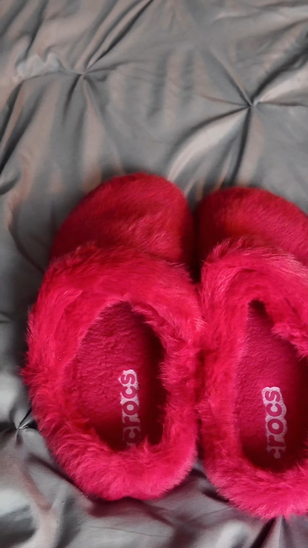 Slide into cozy heaven ☁️✨ The Cozy Lux Crocs slippers are only $25 today only! If you’re all about that comfy life, you’ll want to grab these before they’re gone or gift them for the holiday!! Check out the link in my bio

#LTKFindsUnder100 #LTKGiftGuide #LTKSaleAlert