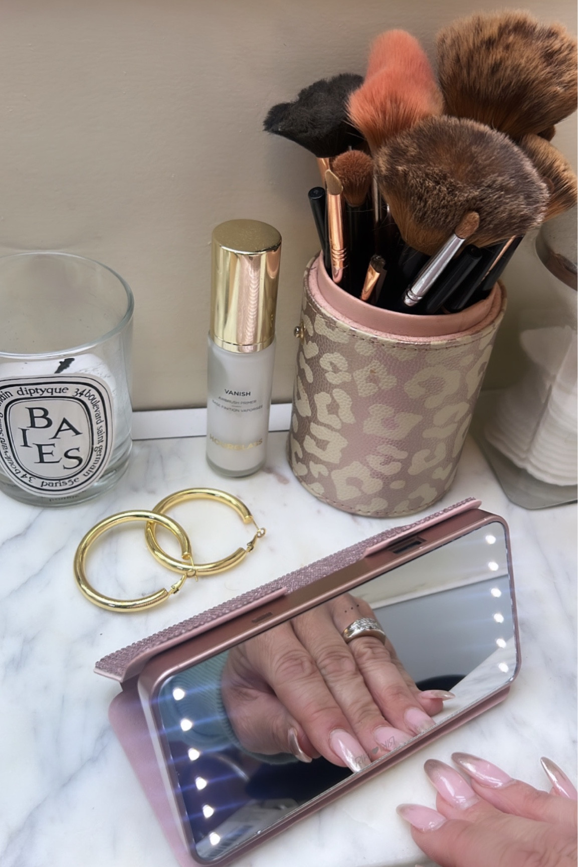 Snagged this Riki Loves Riki handheld mirror during the NSALE! I also own and love the larger lighter mirror which is also on sale! Perfect to slip into your handbag for a night out or when you’re traveling, NSALE beauty, NSALE bestseller, NSALE find @nordstrom #LaidbackLuxeLife

Follow for me for more fashion finds, beauty faves, and lifestyle, home decor, sales and more! So glad you’re here!! XO, Karma

NSALE, Nordstrom Anniversary Sale 2023, NSALE 2023, 2023, NSALE picks, NSALE find, best of NSALE

#LTKbeauty #LTKsalealert #LTKxNSale