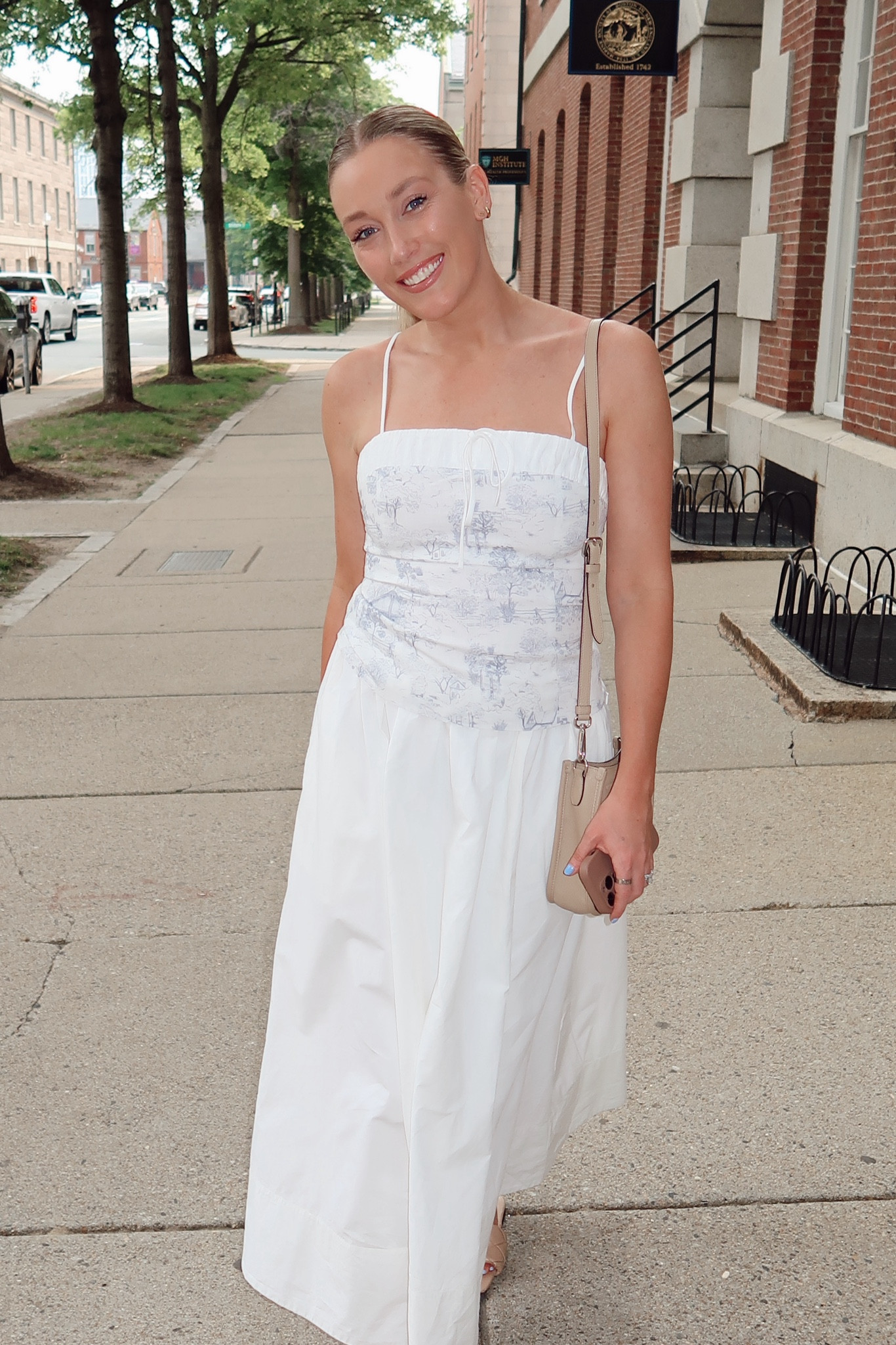 Blue toile tank top, summer outfits, poplin skirt, white and blue, matching set

#LTKFindsUnder100 #LTKSummerEdit #LTKSeasonal
