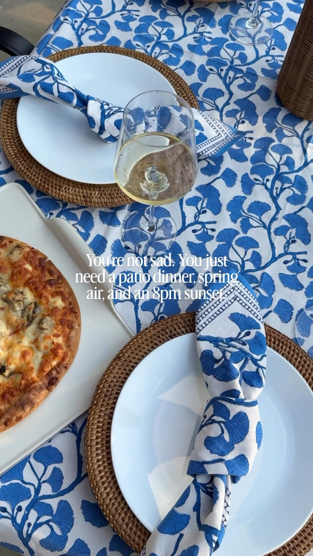 Celebrate longer evenings and more sunlight with tablewear from Pomegranate! This gorgeous white and blue pattern is perfect for spring! 

#LTKHome