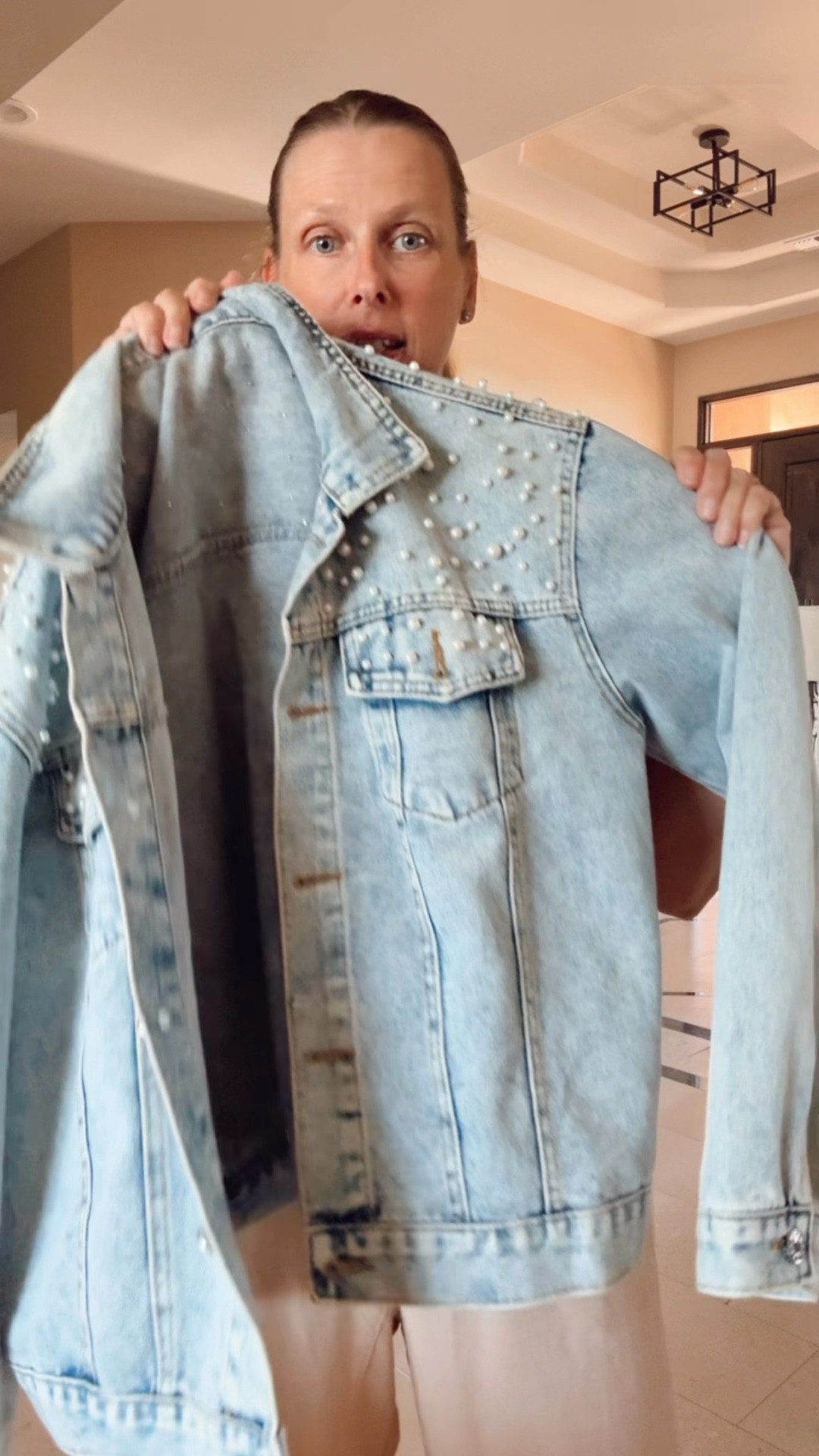 My best amazon purchase 

Denim jacket, luxe , amazon jacket, denim jacket outfit, luxe style, elevated casual look

#LTKOver40 #LTKSeasonal #LTKootd