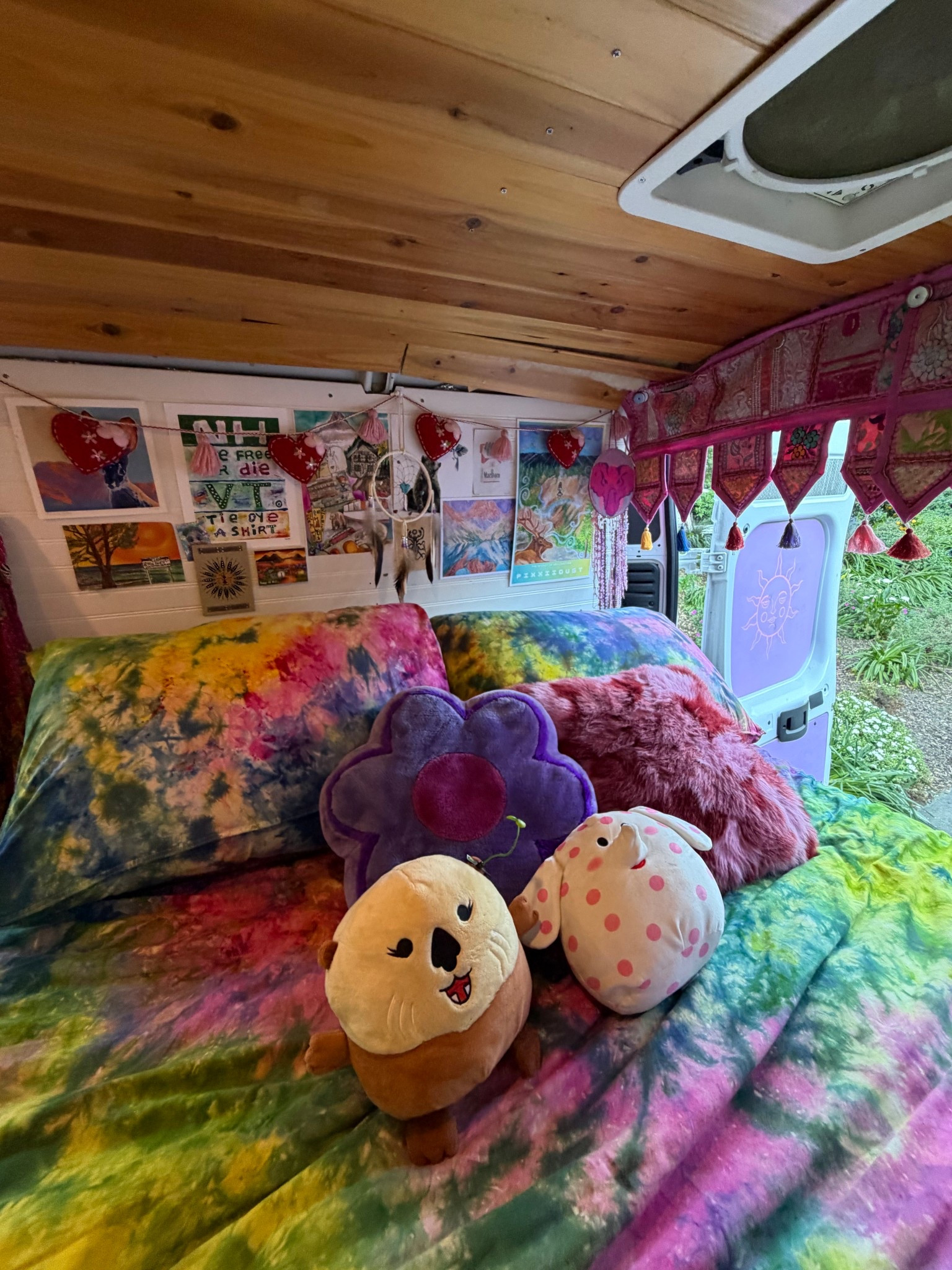 Van bedding #vanlife #decor