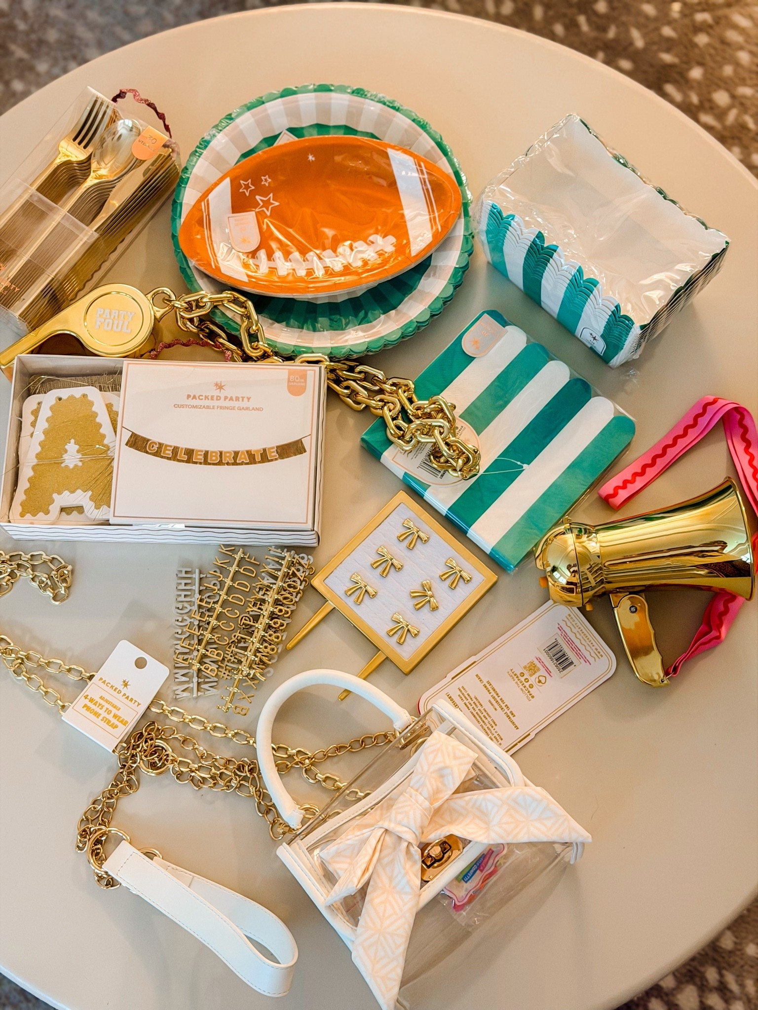 How cute is this game day stuff from @Packed Party ??? my favorite is the stadium Purse!!! #ad