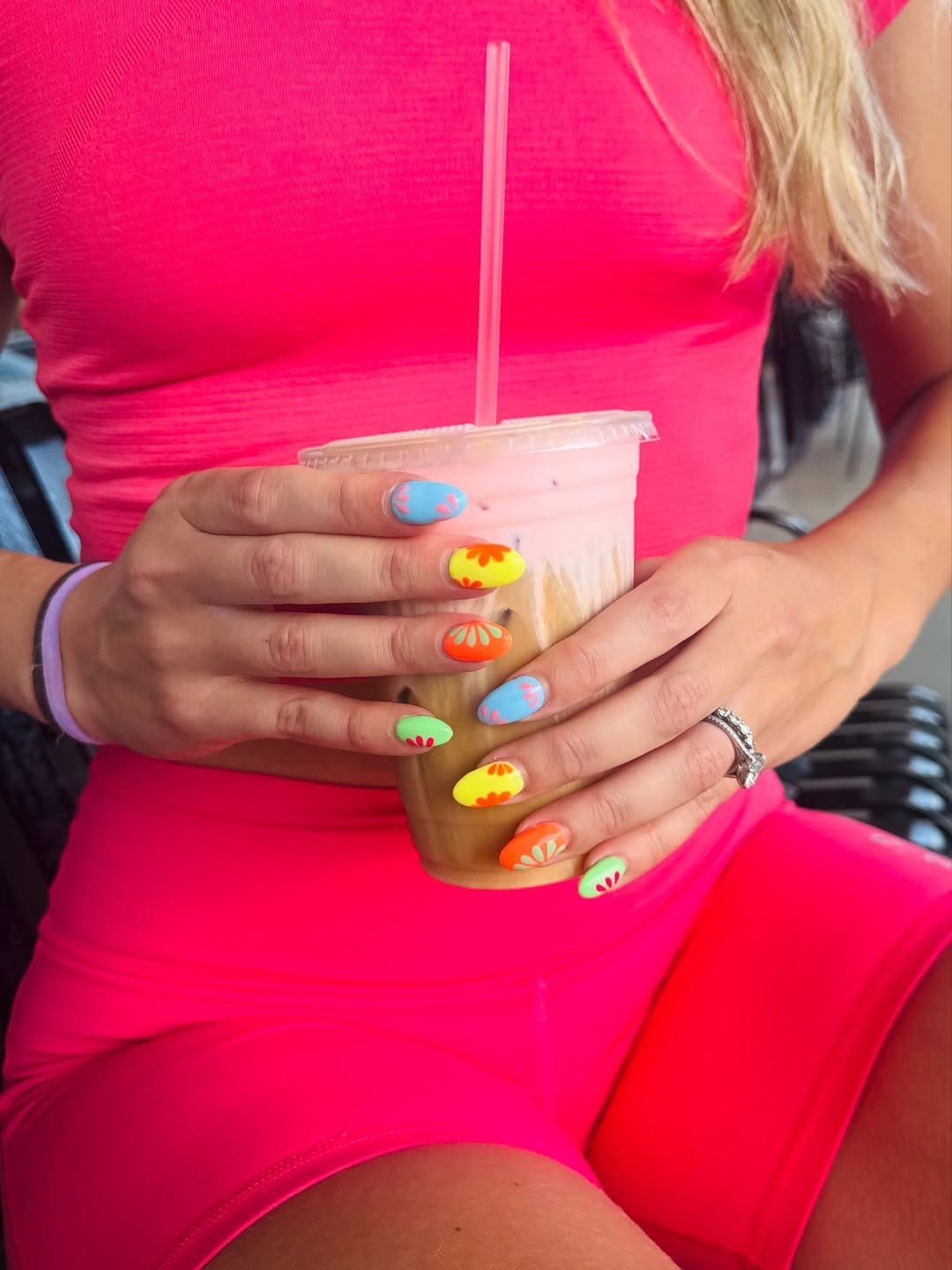 Summer brights ALWAYS. NEW NAILS 🍋🌴🌺 Linking similar press on nail sets!

#LTKActive #LTKSeasonal #LTKStyleTip