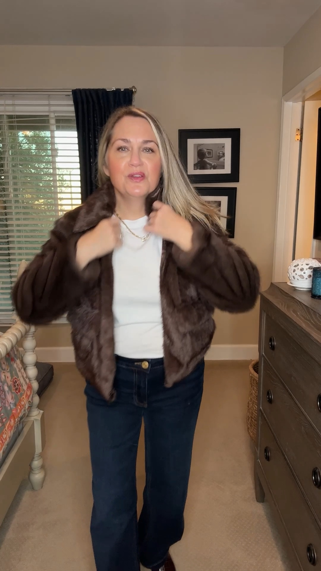 Faux fur addiction! 

#LTKHoliday #LTKGiftGuide #LTKgrwm